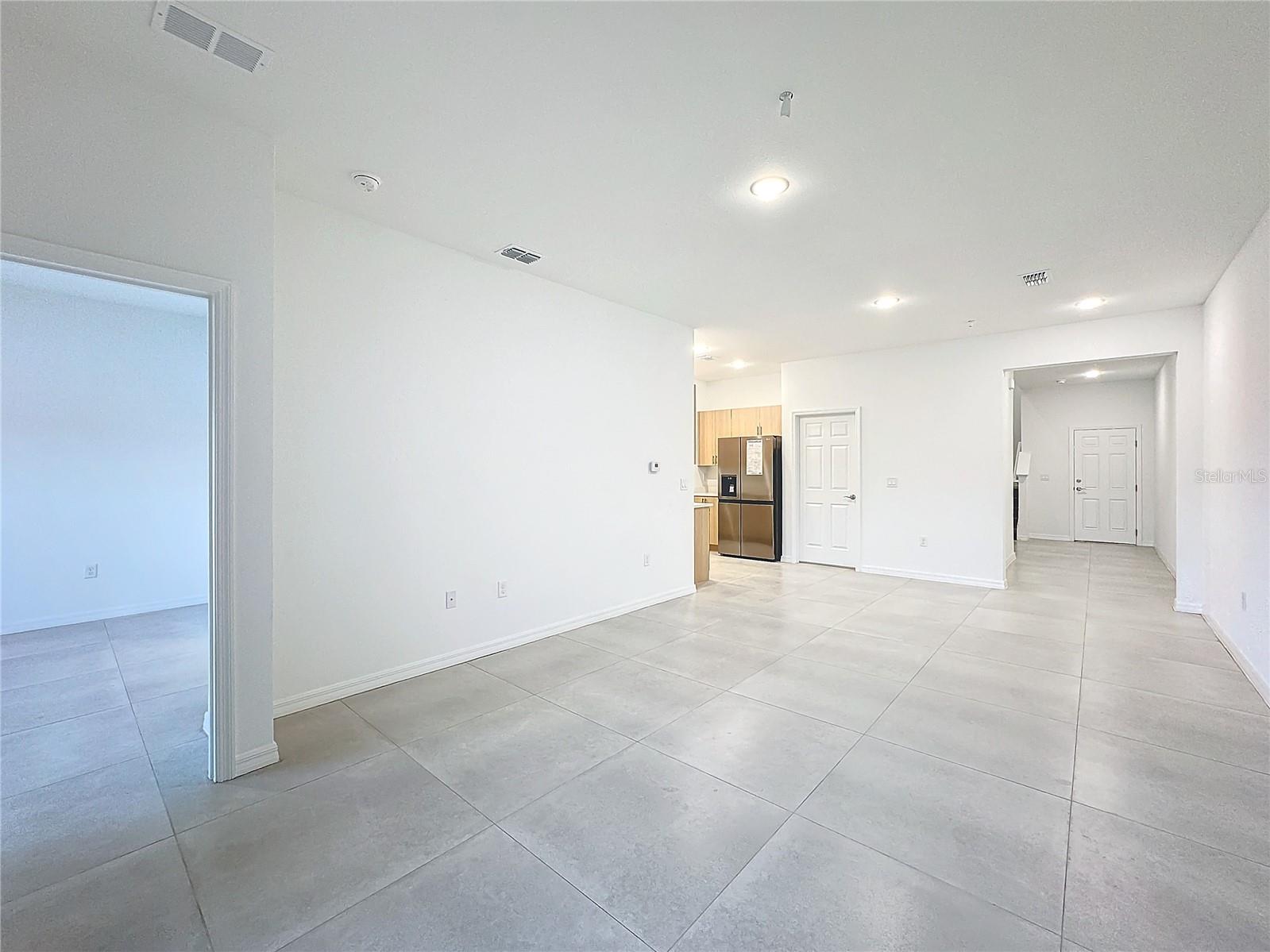 Image 18 of 53 For 1750 Barton Towne Circle