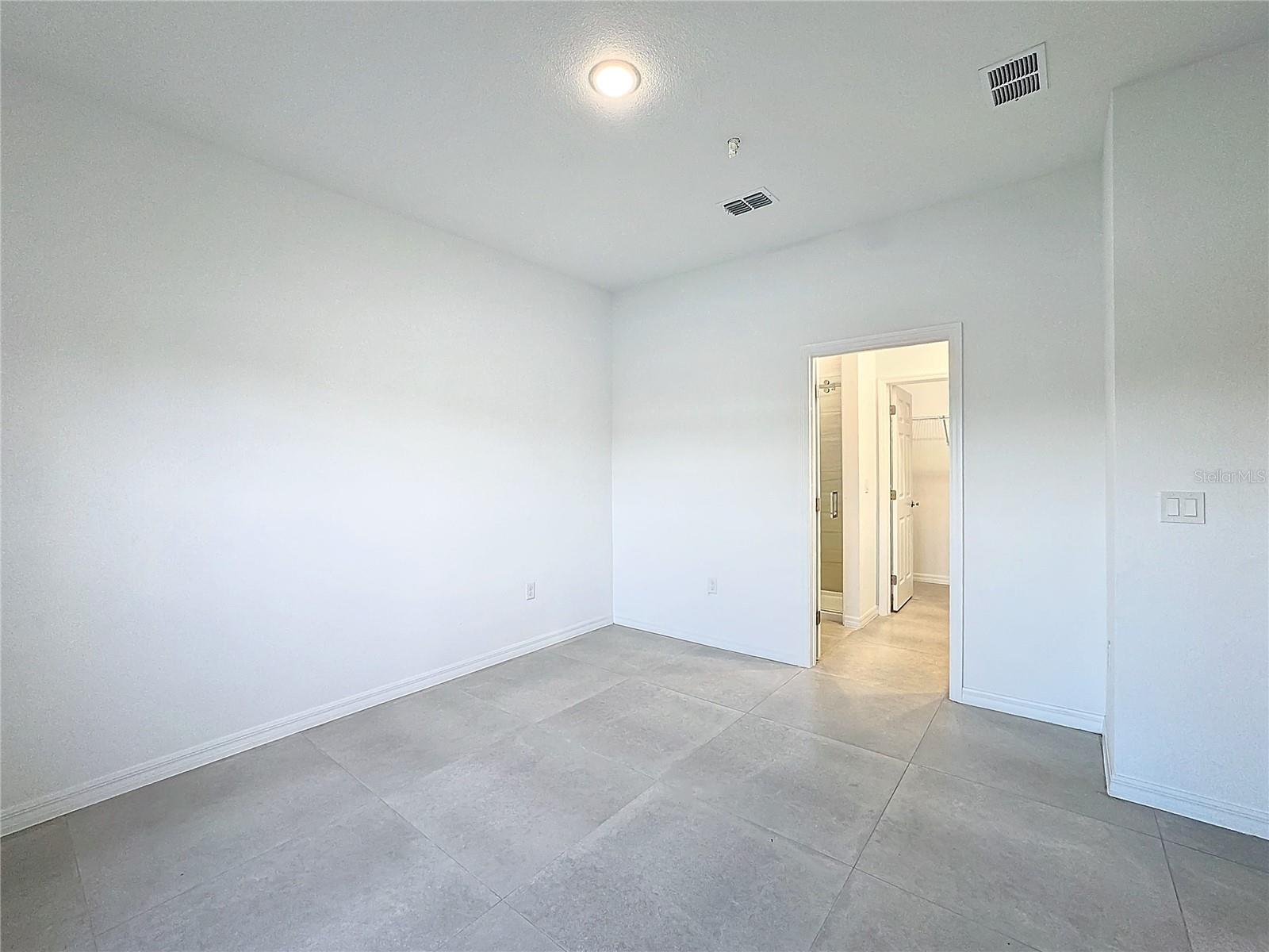 Image 26 of 53 For 1750 Barton Towne Circle