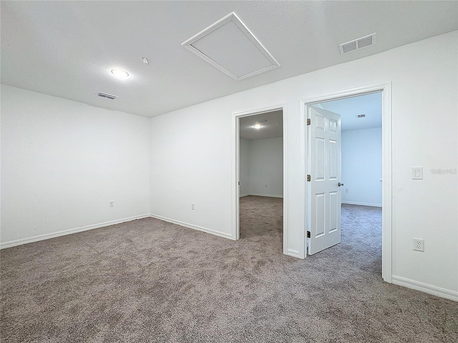 Image 30 of 53 For 1750 Barton Towne Circle