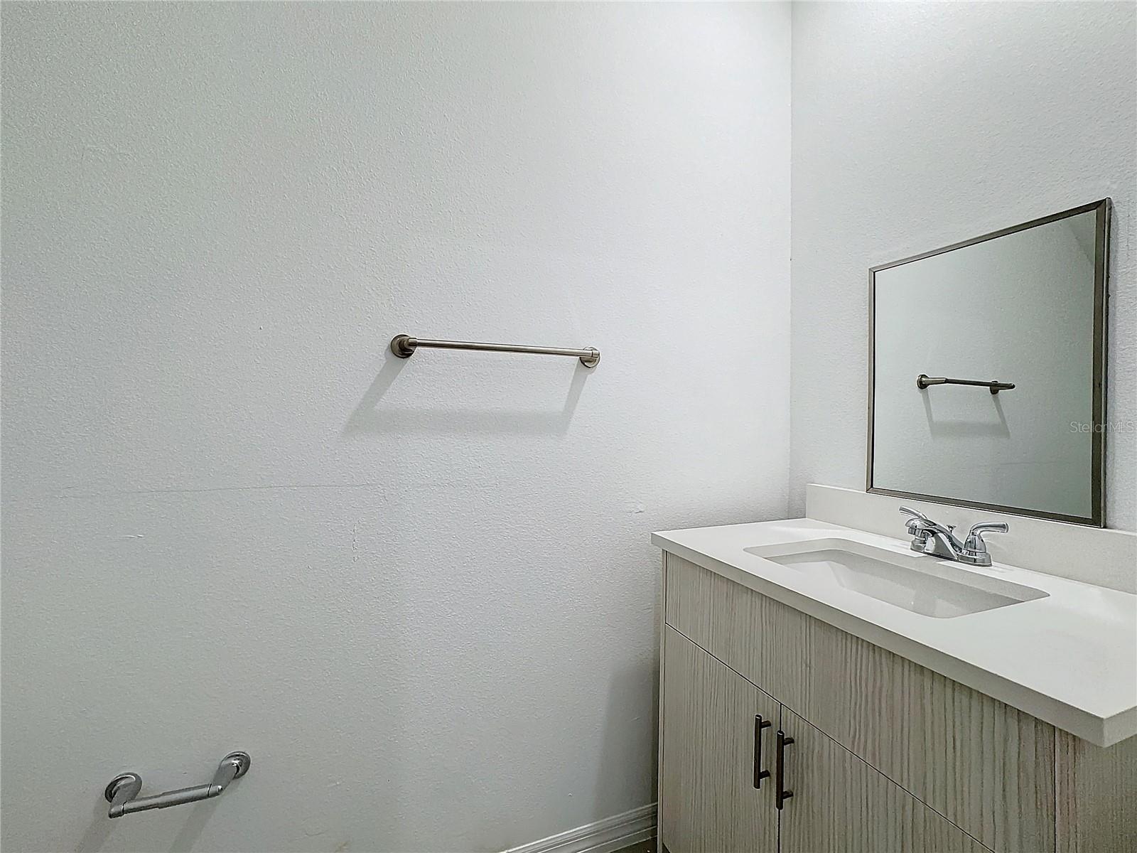 Image 19 of 53 For 1724 Barton Towne Circle