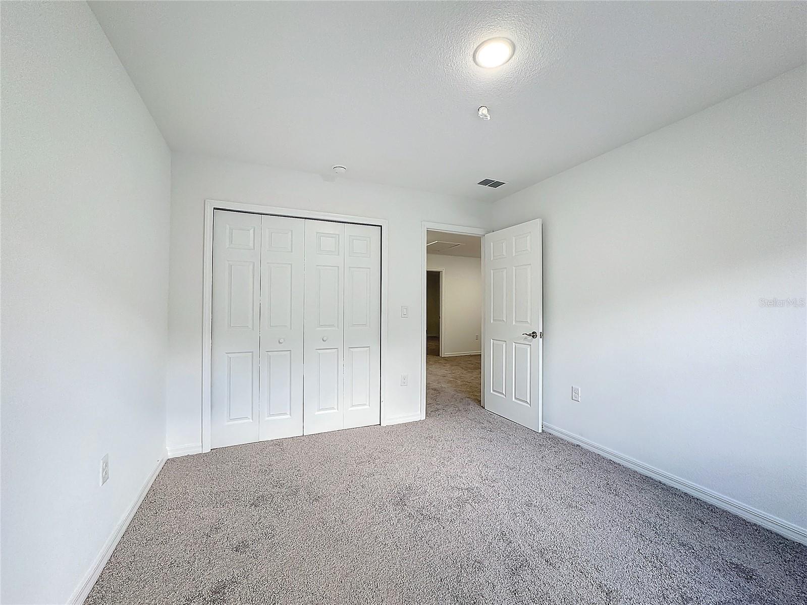 Image 23 of 53 For 1724 Barton Towne Circle