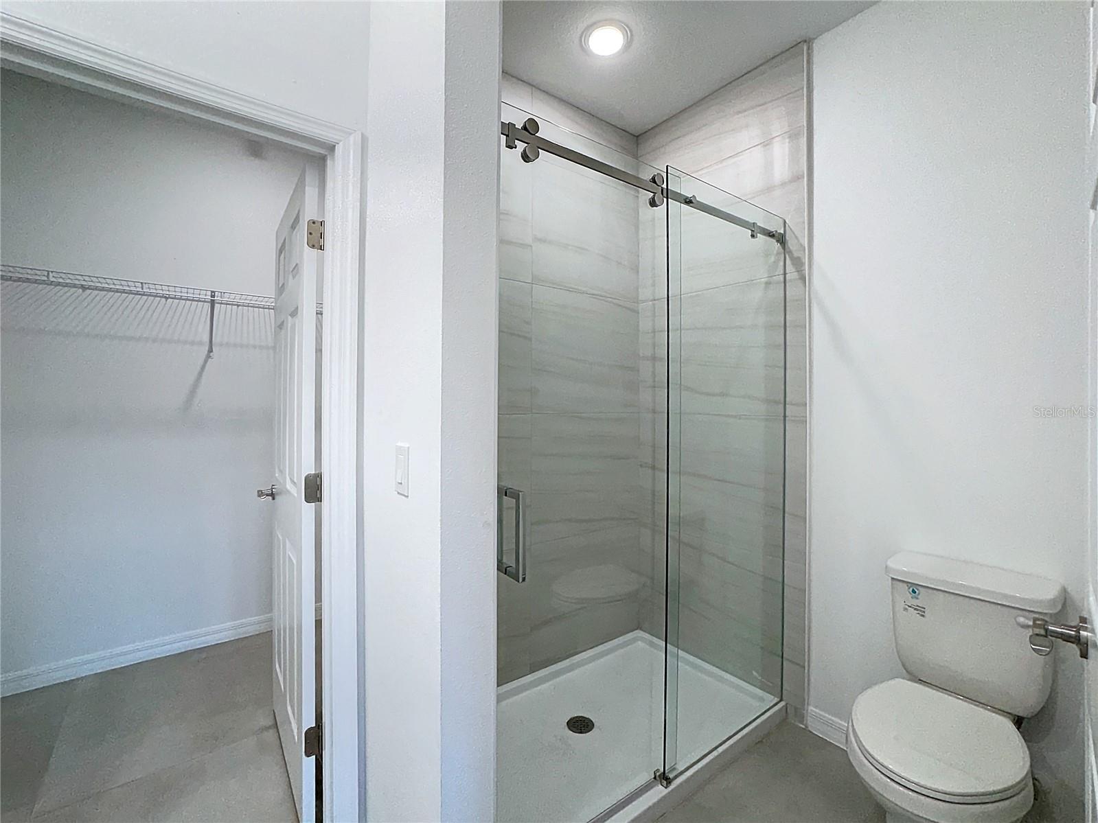 Image 28 of 53 For 1724 Barton Towne Circle