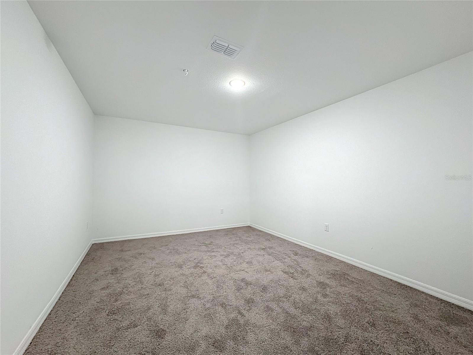 Image 35 of 53 For 1724 Barton Towne Circle