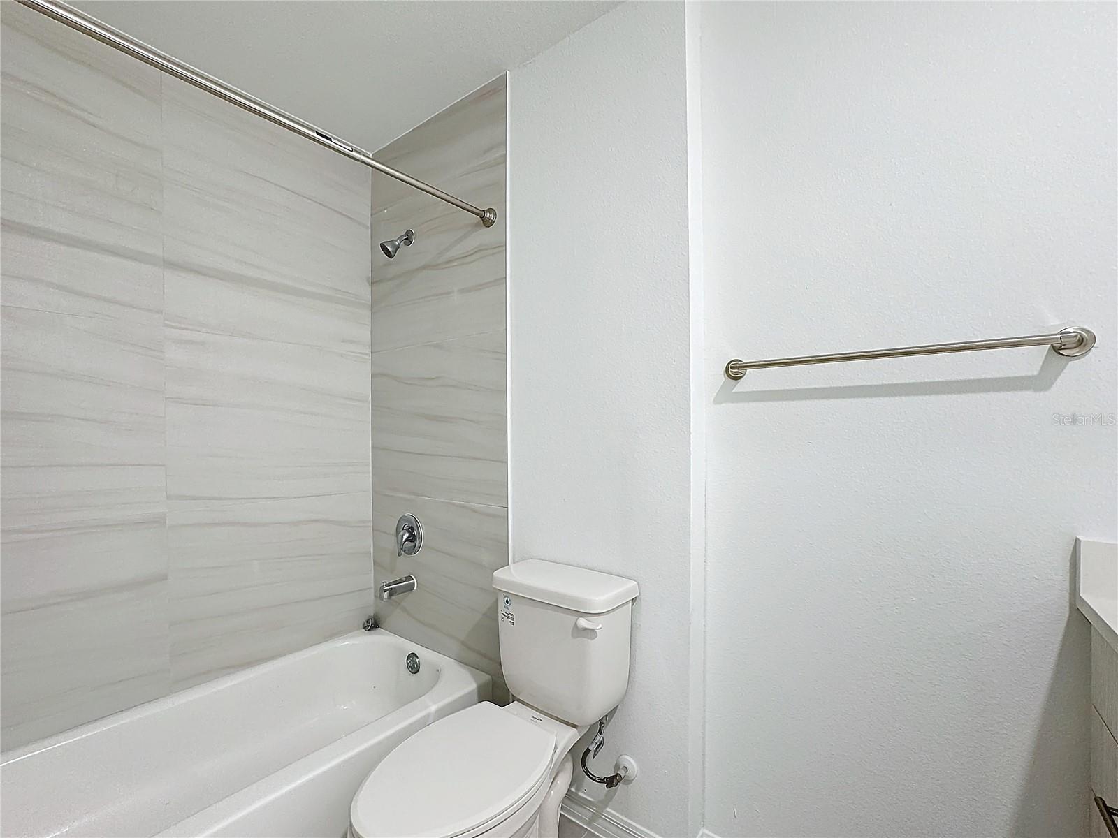 Image 39 of 53 For 1724 Barton Towne Circle