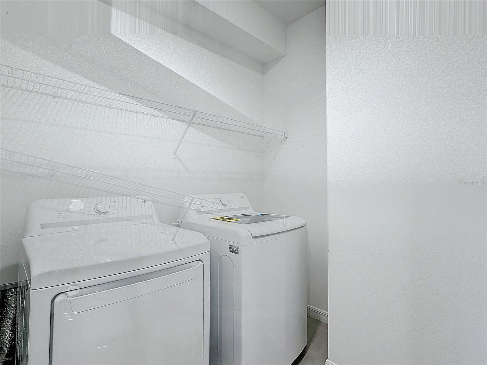 Image 40 of 53 For 1724 Barton Towne Circle