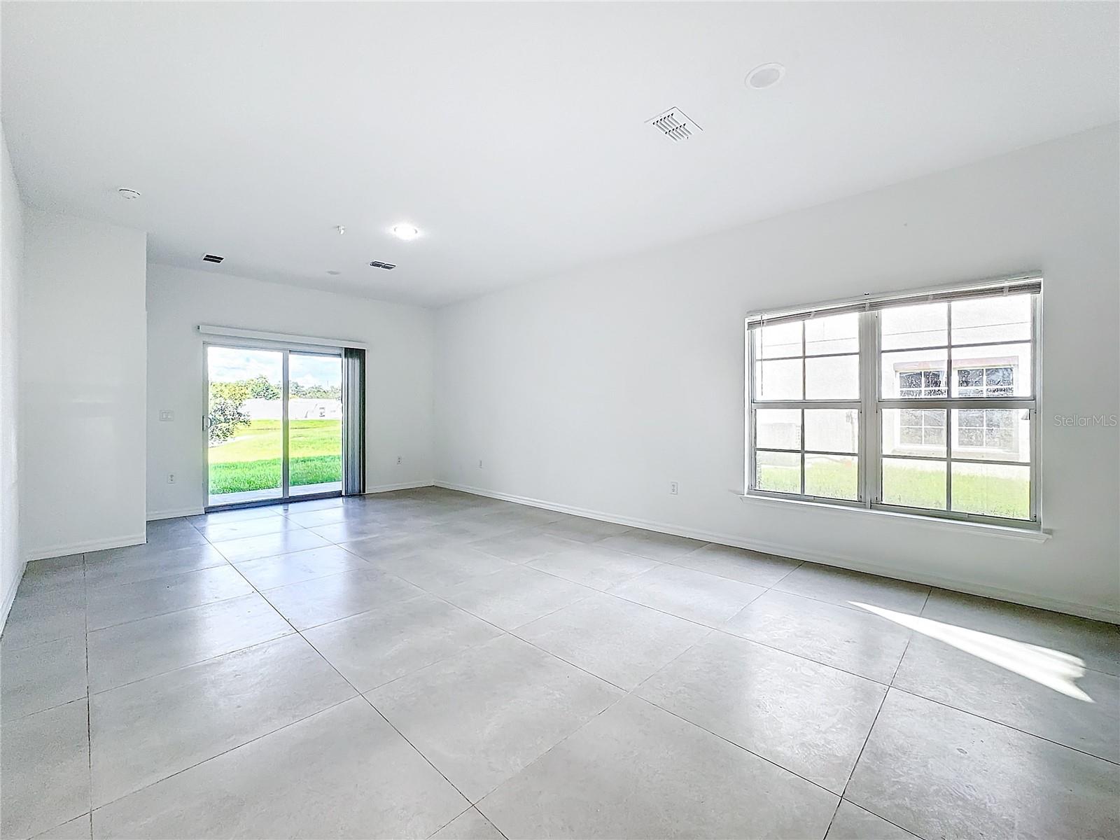 Image 19 of 56 For 1748 Barton Towne Circle