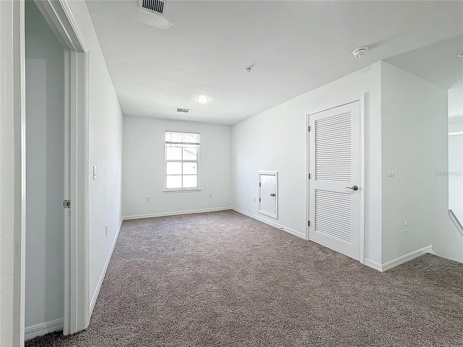 Image 26 of 56 For 1748 Barton Towne Circle