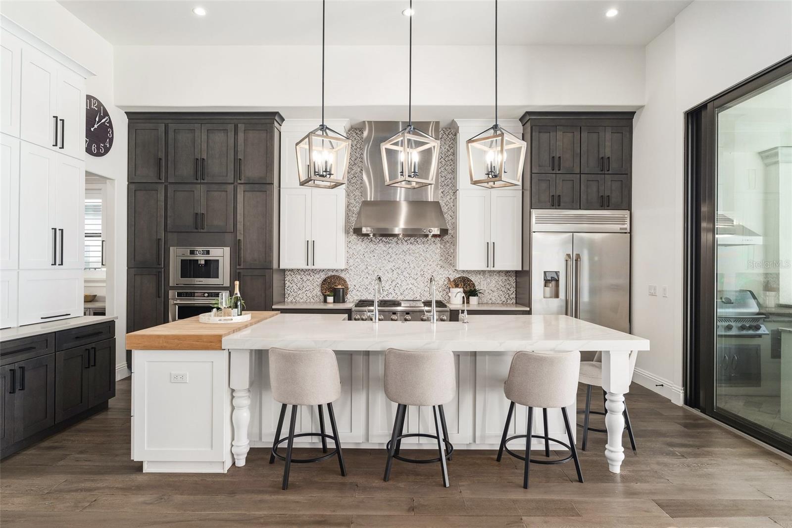 Image 11 of 46 For 560 Country Club Drive