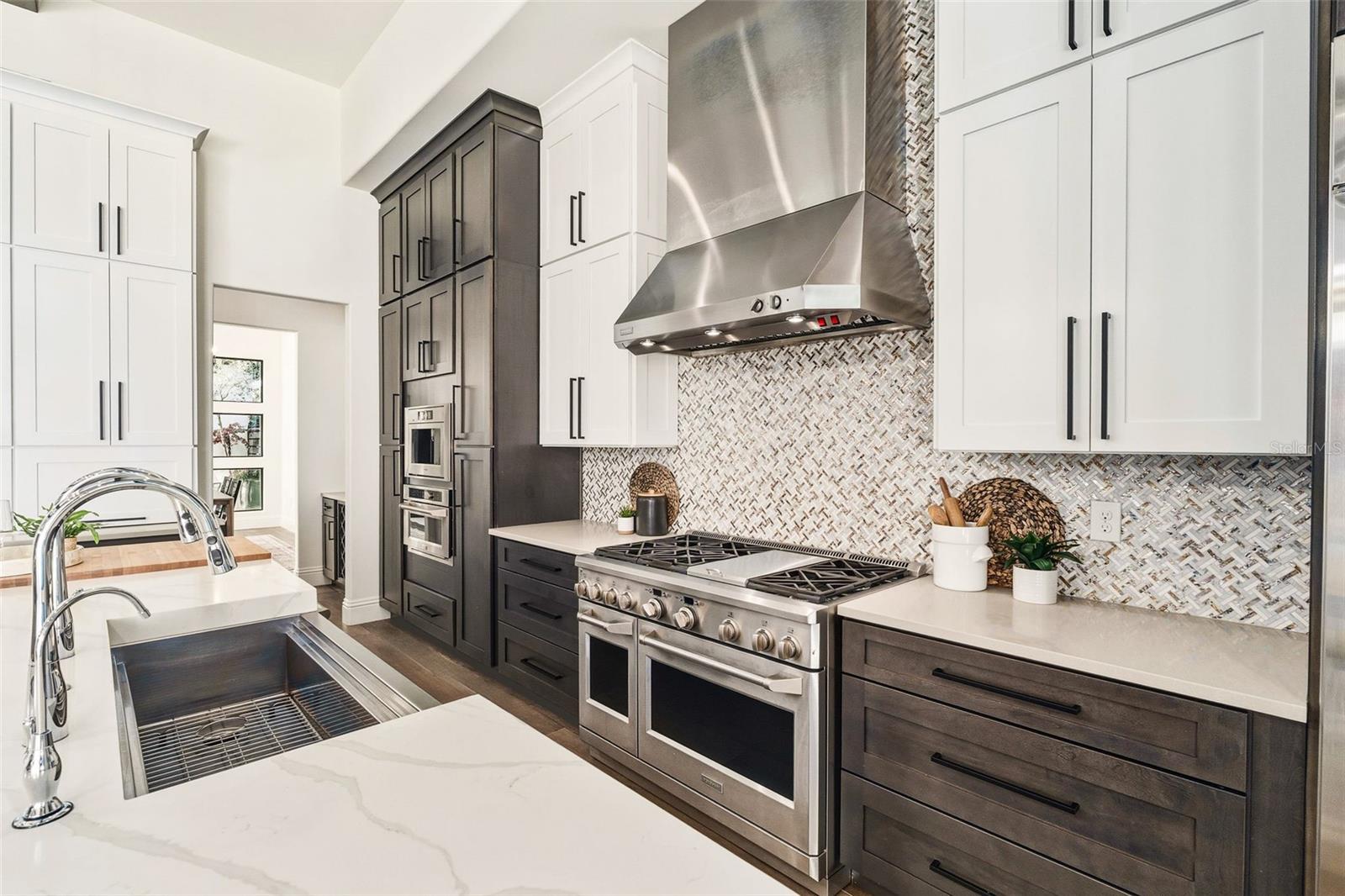 Image 13 of 46 For 560 Country Club Drive