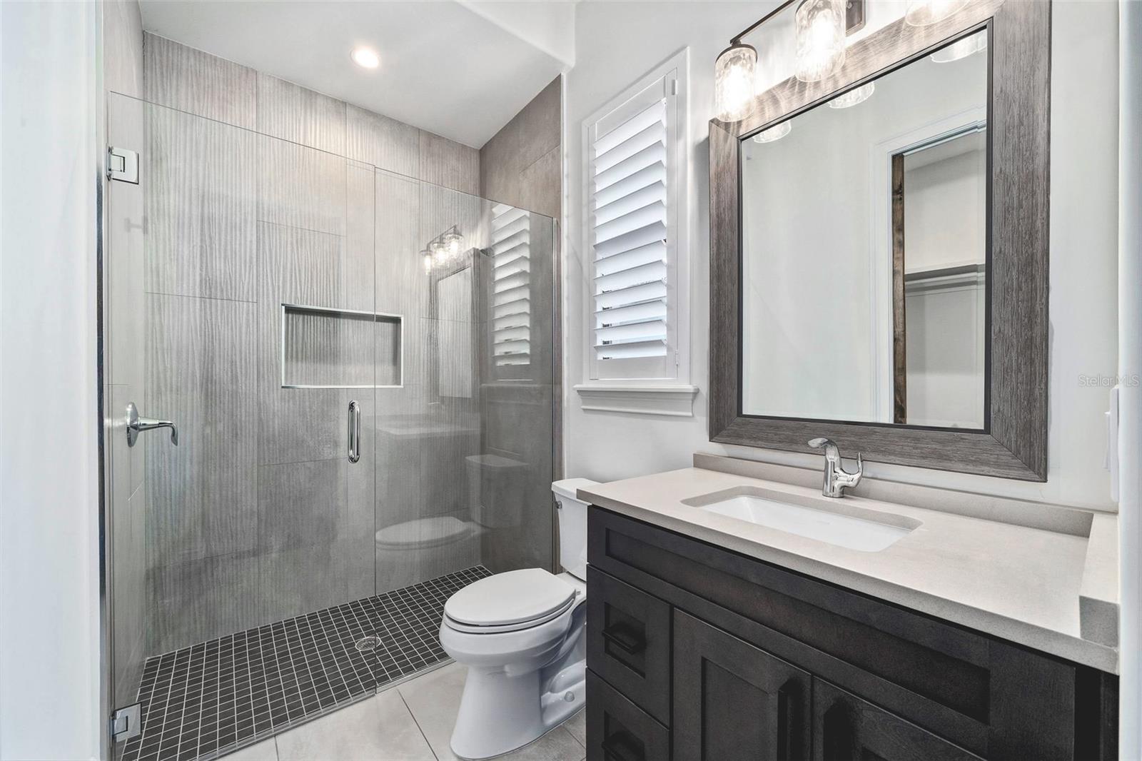 Image 20 of 46 For 560 Country Club Drive