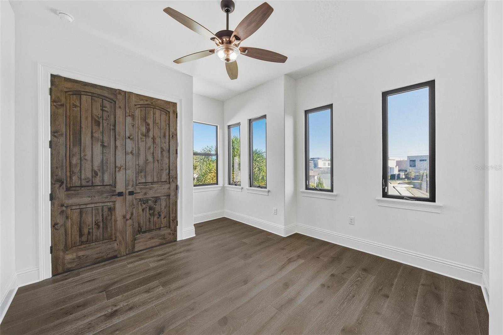 Image 32 of 46 For 560 Country Club Drive