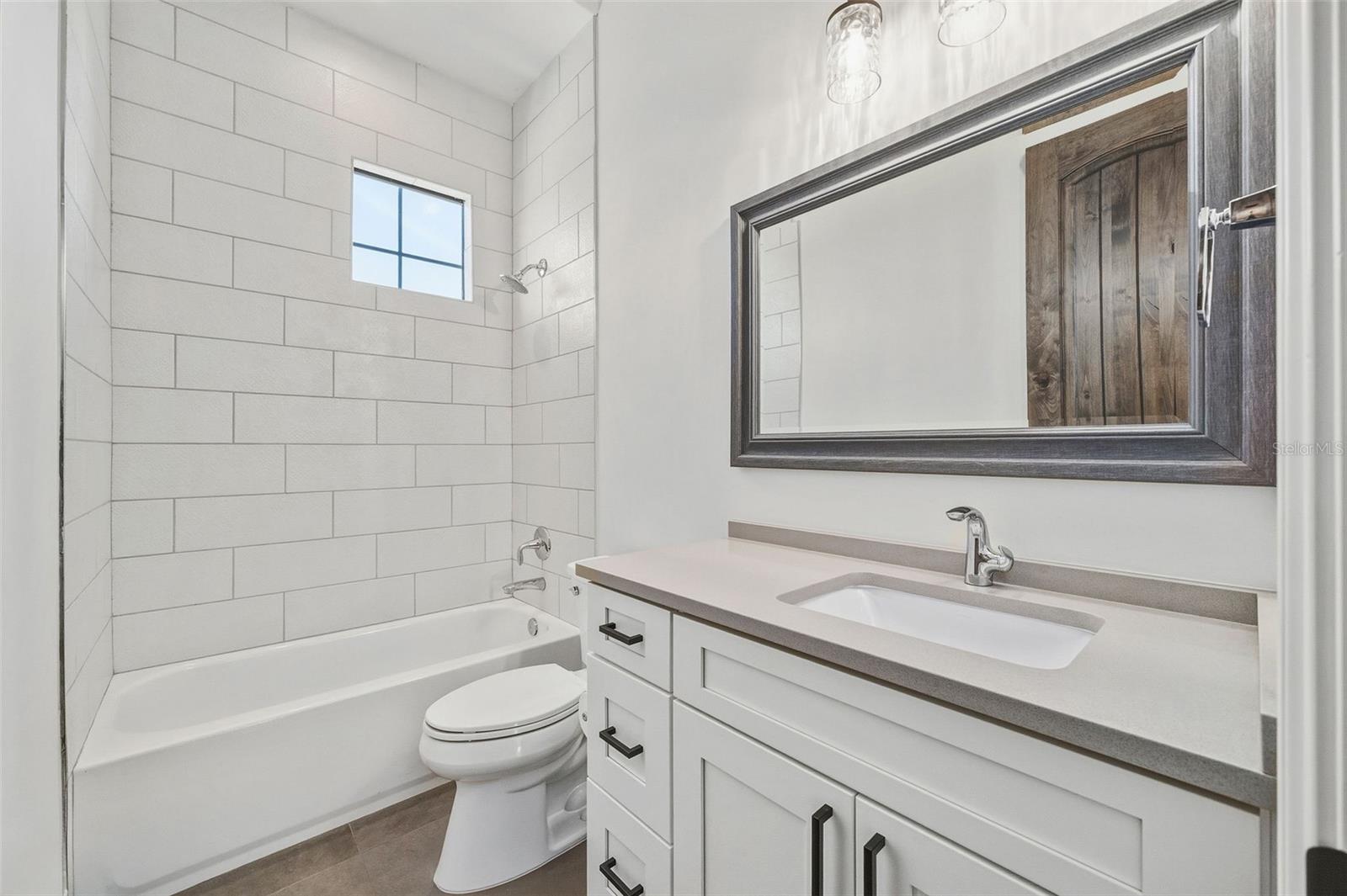 Image 33 of 46 For 560 Country Club Drive