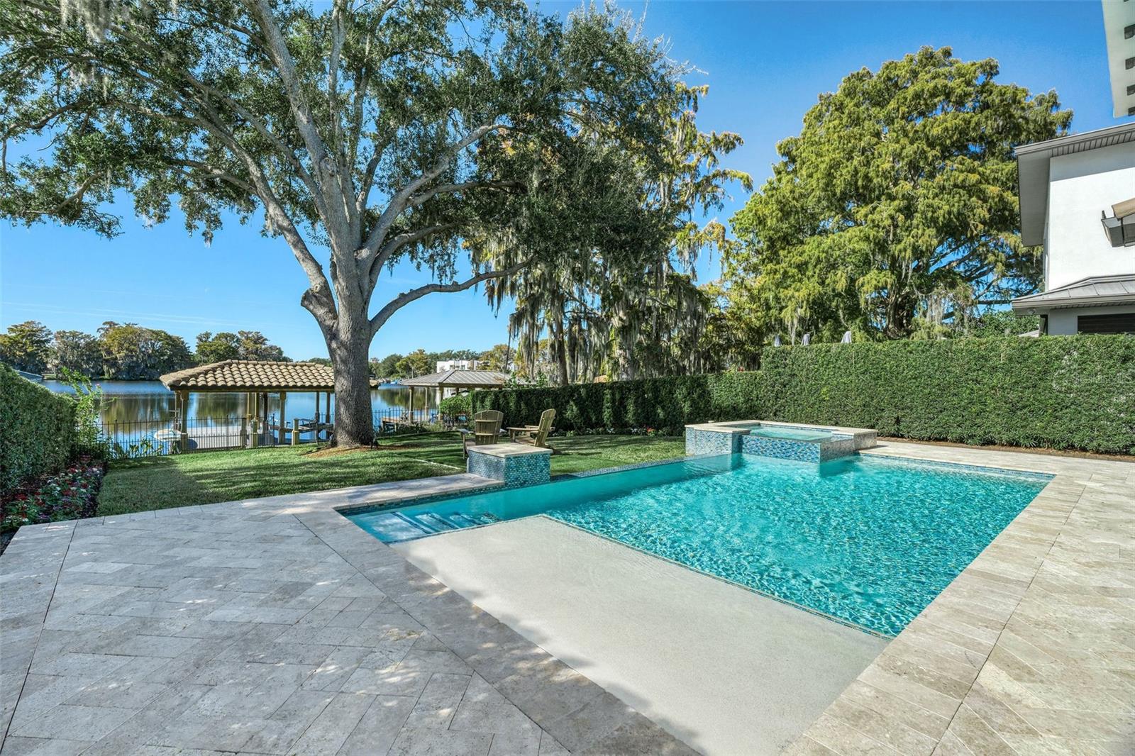 Image 37 of 46 For 560 Country Club Drive