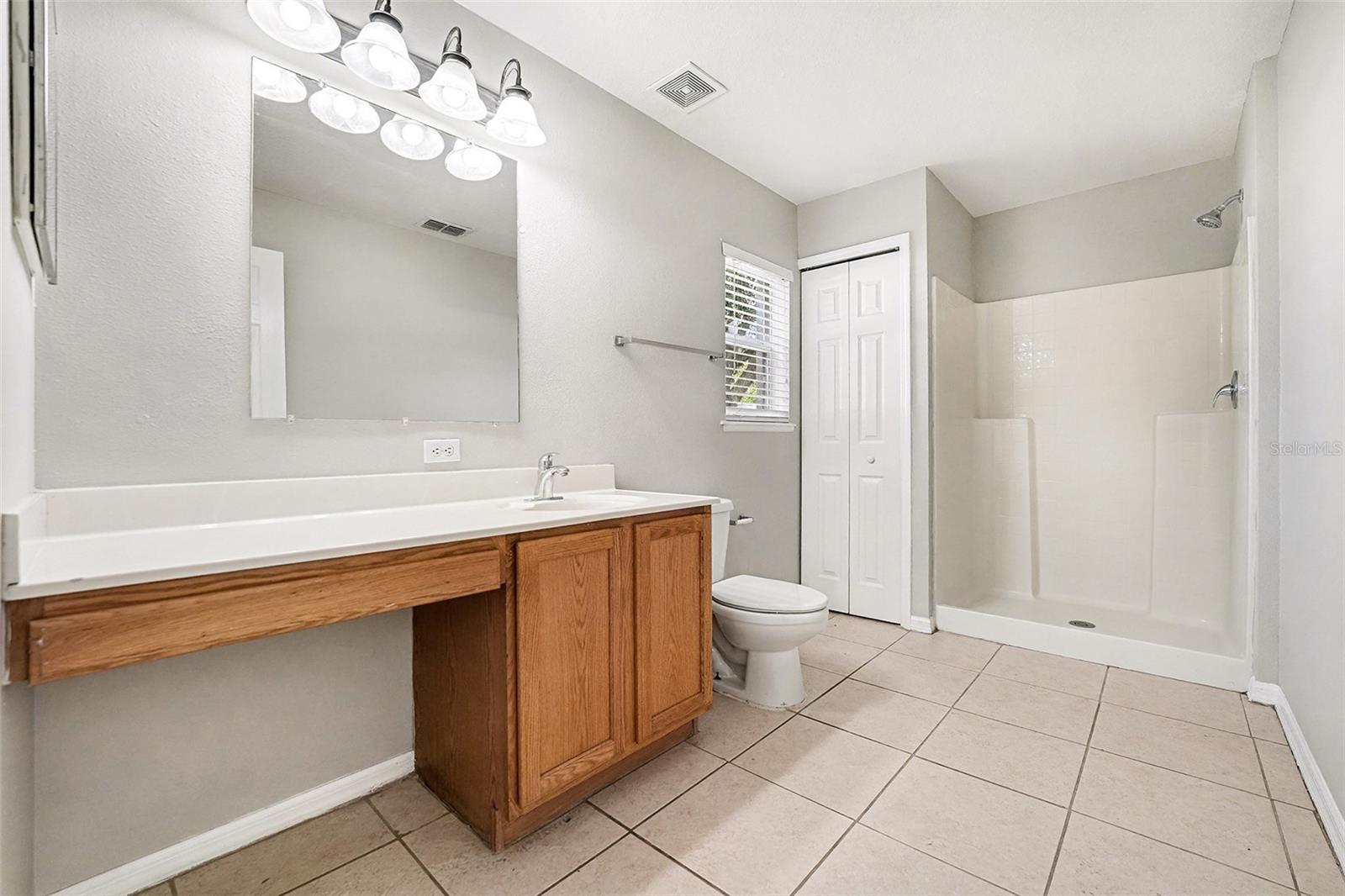 Image 10 of 25 For 1197 Kittansett Lane