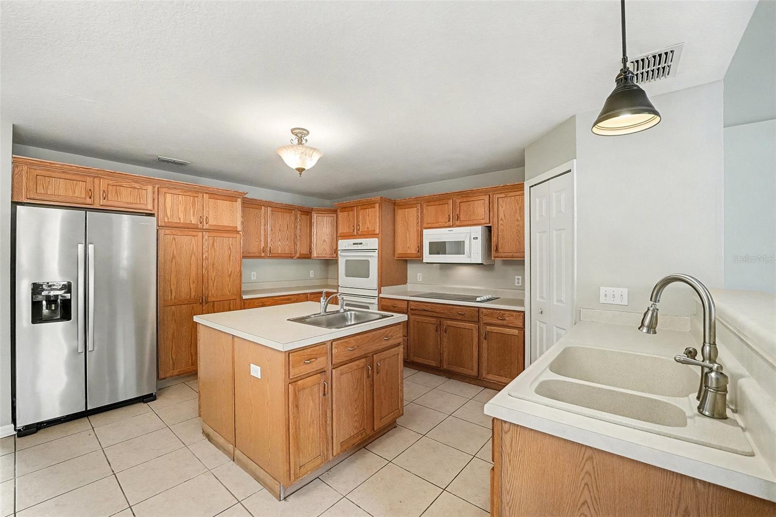 Image 8 of 25 For 1197 Kittansett Lane