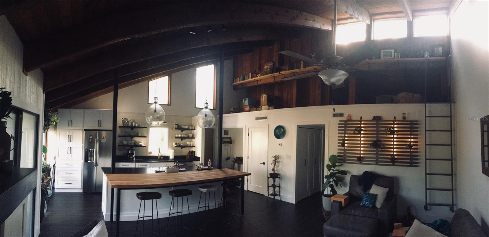 Image 10 of 33 For 205 Fairway Drive 205