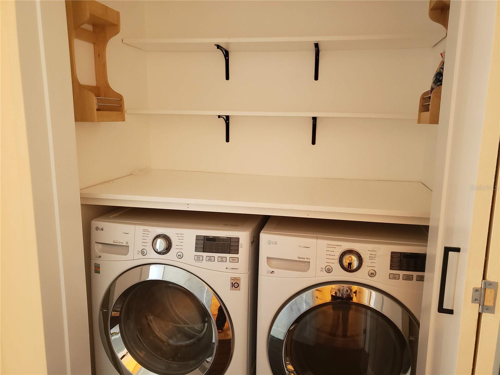 Image 17 of 33 For 205 Fairway Drive 205