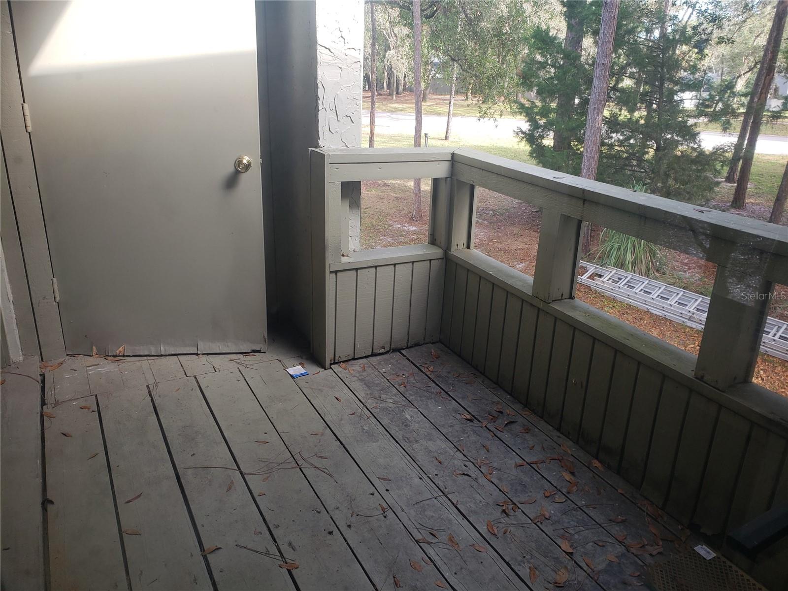 Image 20 of 33 For 205 Fairway Drive 205