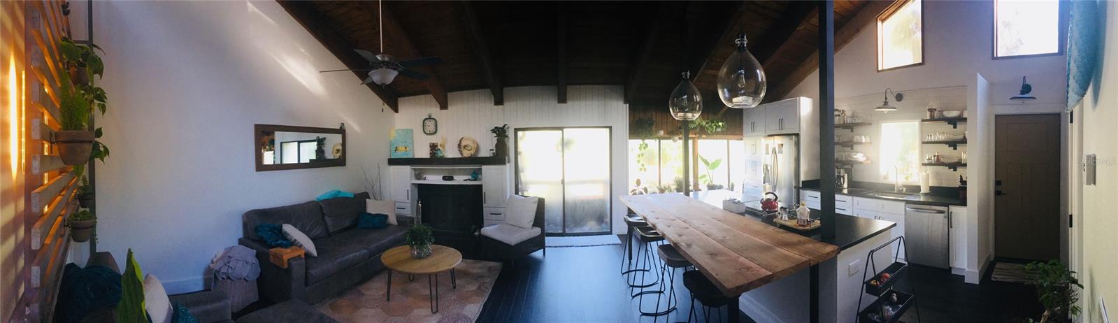 Image 9 of 33 For 205 Fairway Drive 205