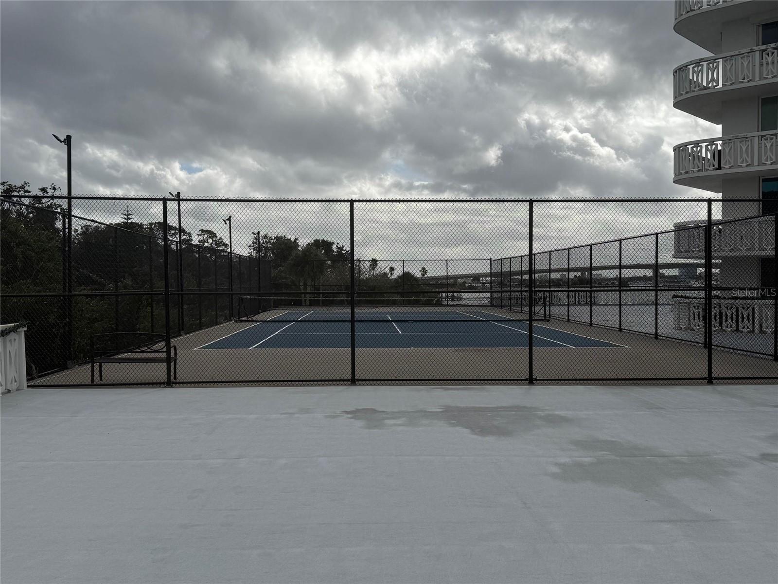 Image 2 of 42 For 925 Halifax Avenue 102