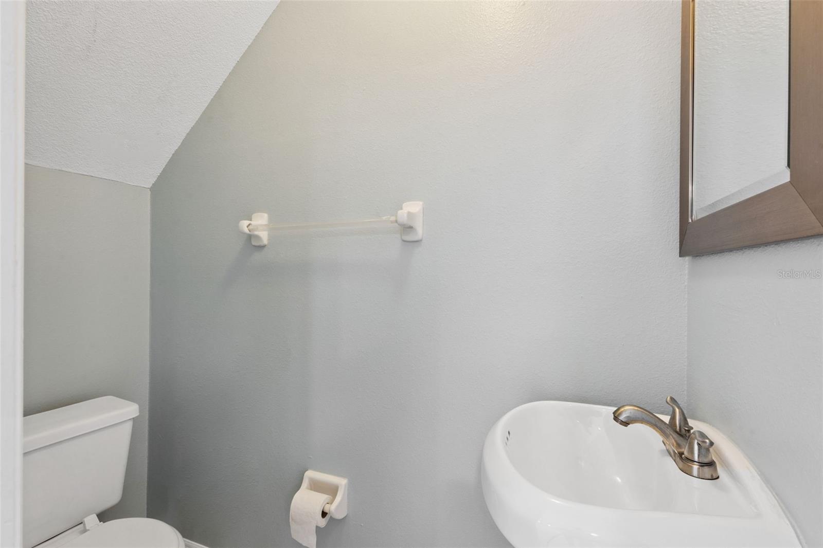 Image 12 of 31 For 5475 Bracken Court