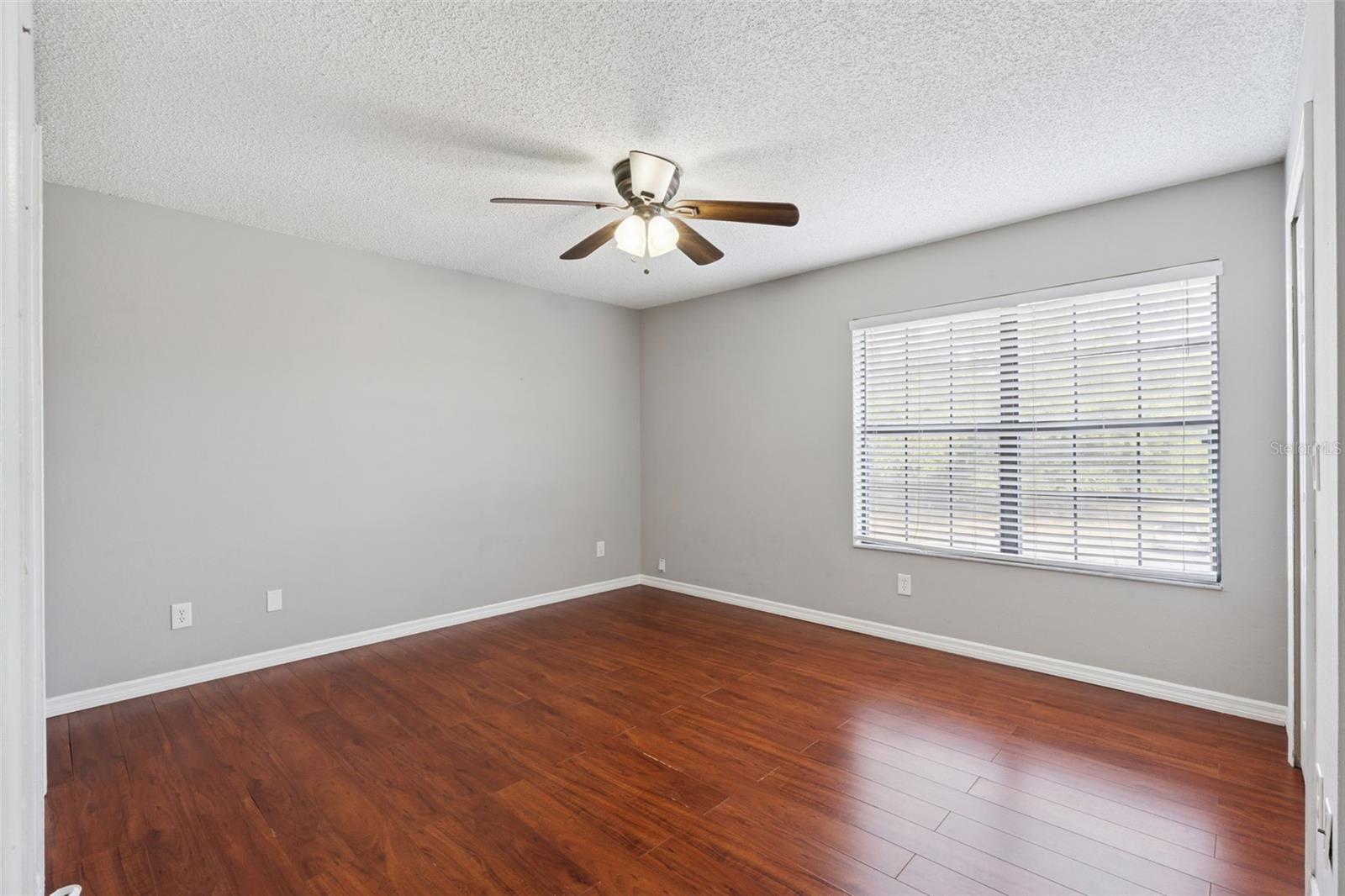 Image 19 of 31 For 5475 Bracken Court