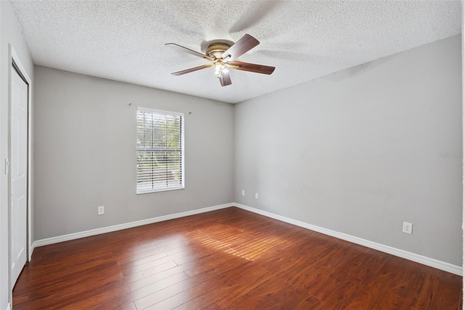 Image 24 of 31 For 5475 Bracken Court