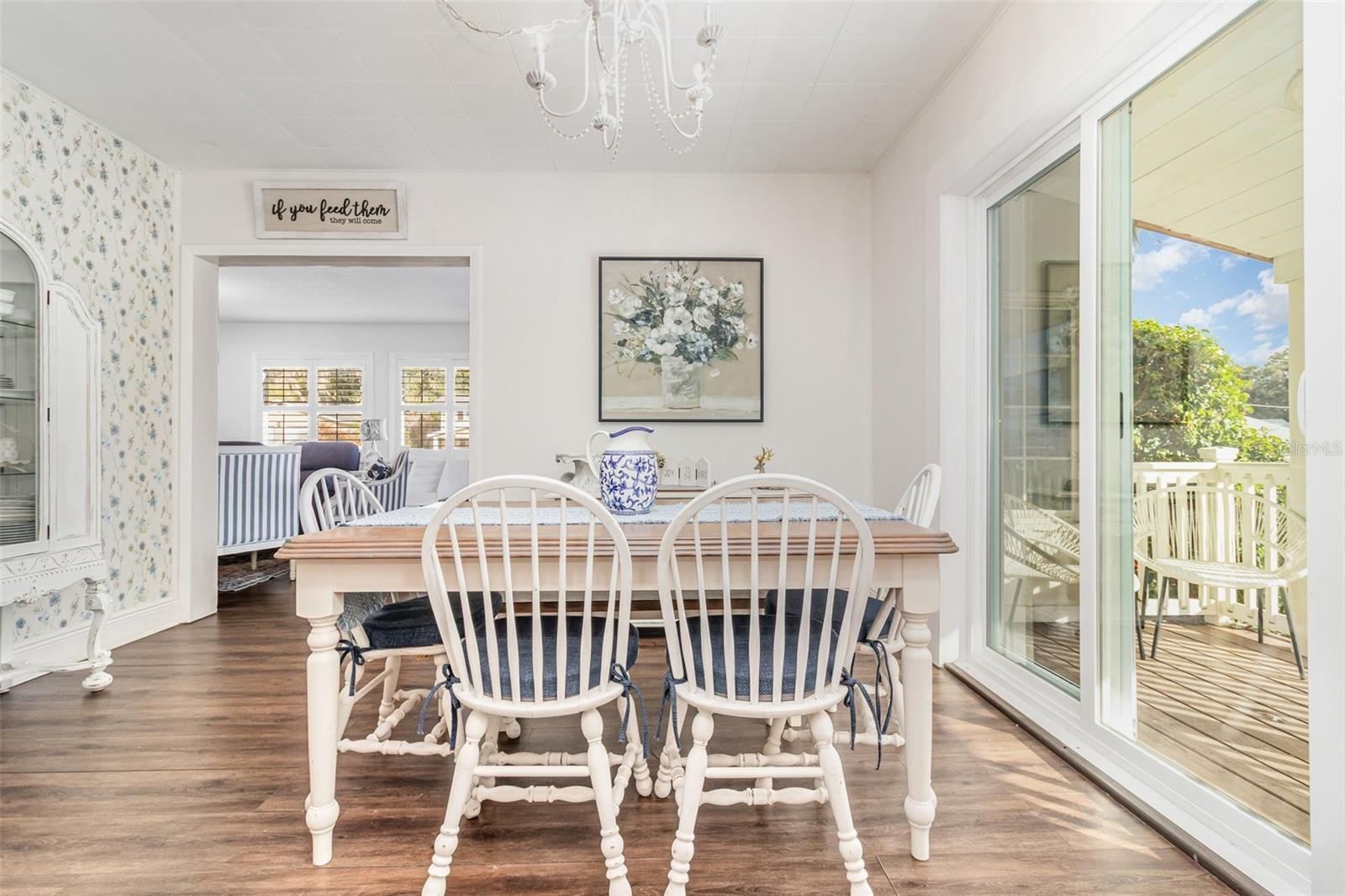 Image 11 of 51 For 1099 Grove Avenue