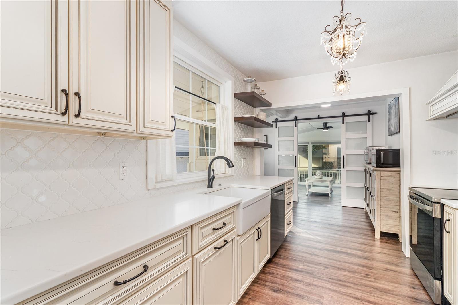 Image 12 of 51 For 1099 Grove Avenue