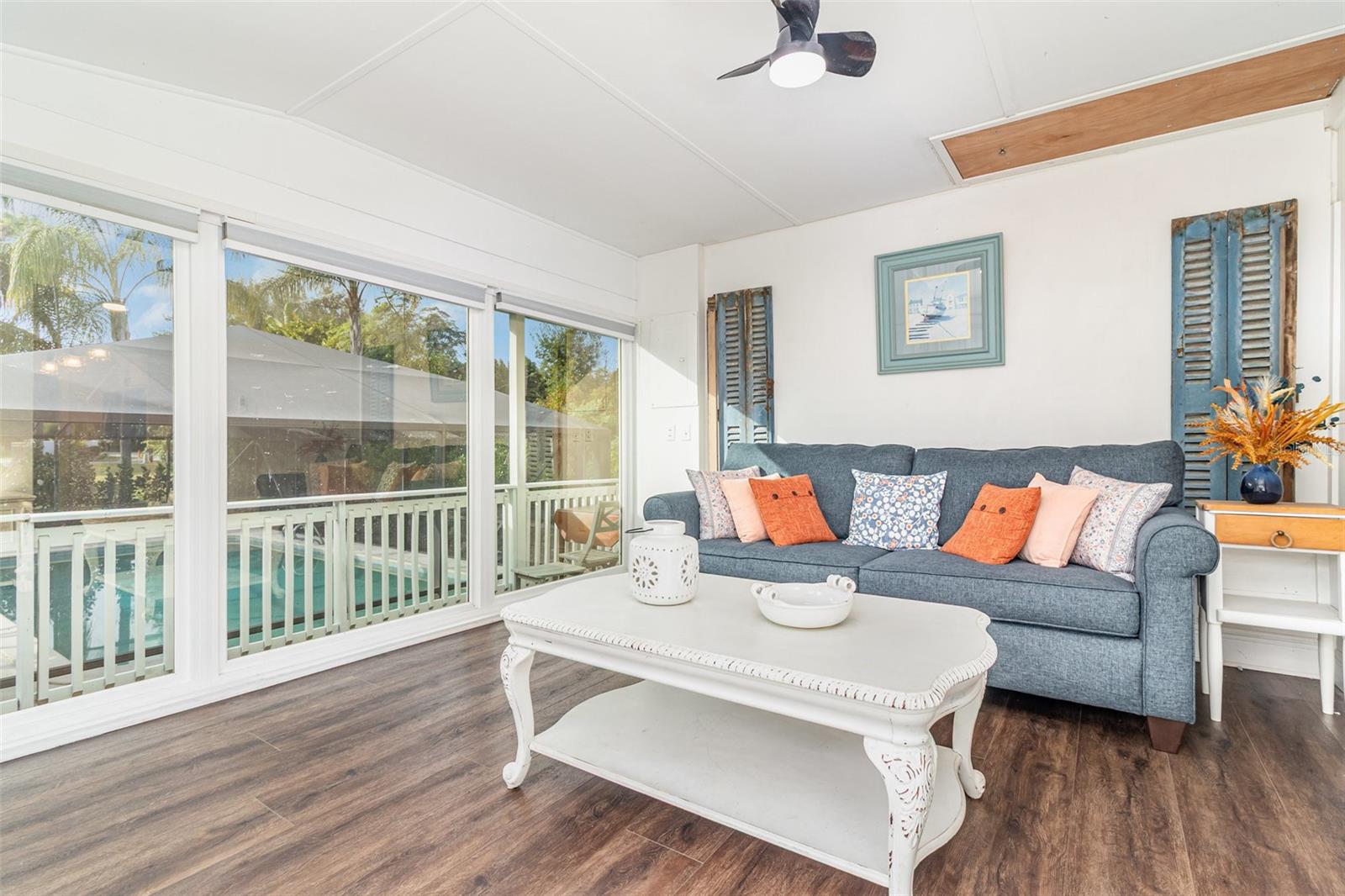 Image 17 of 51 For 1099 Grove Avenue