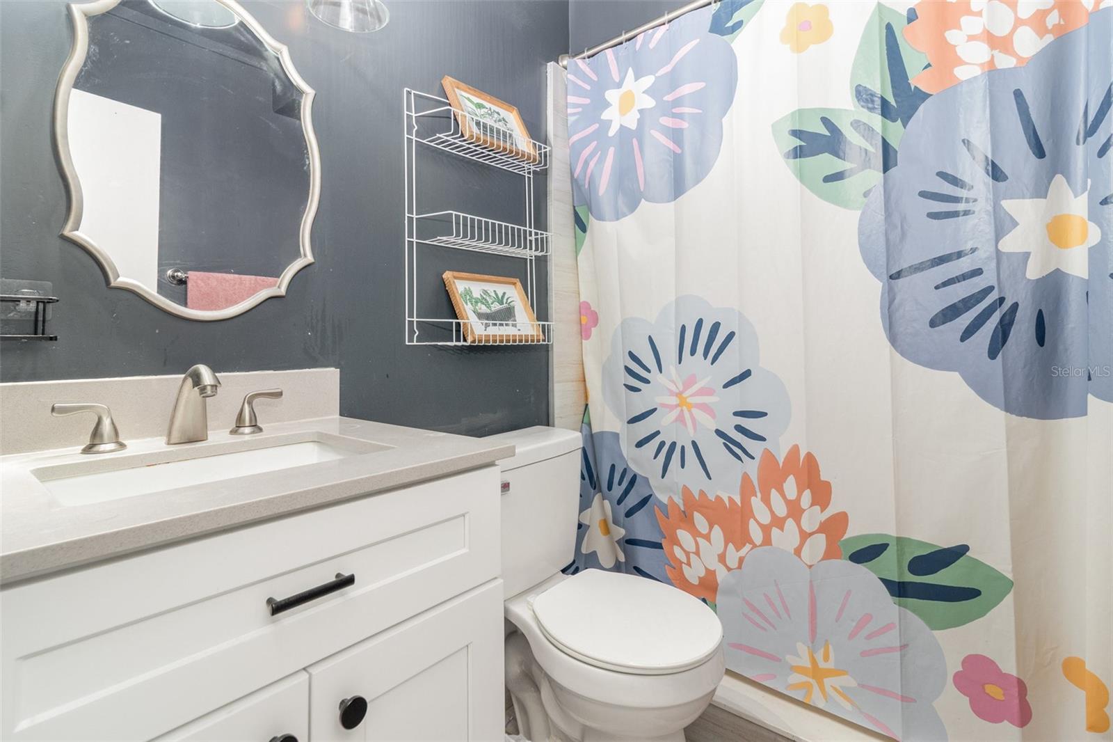 Image 29 of 51 For 1099 Grove Avenue