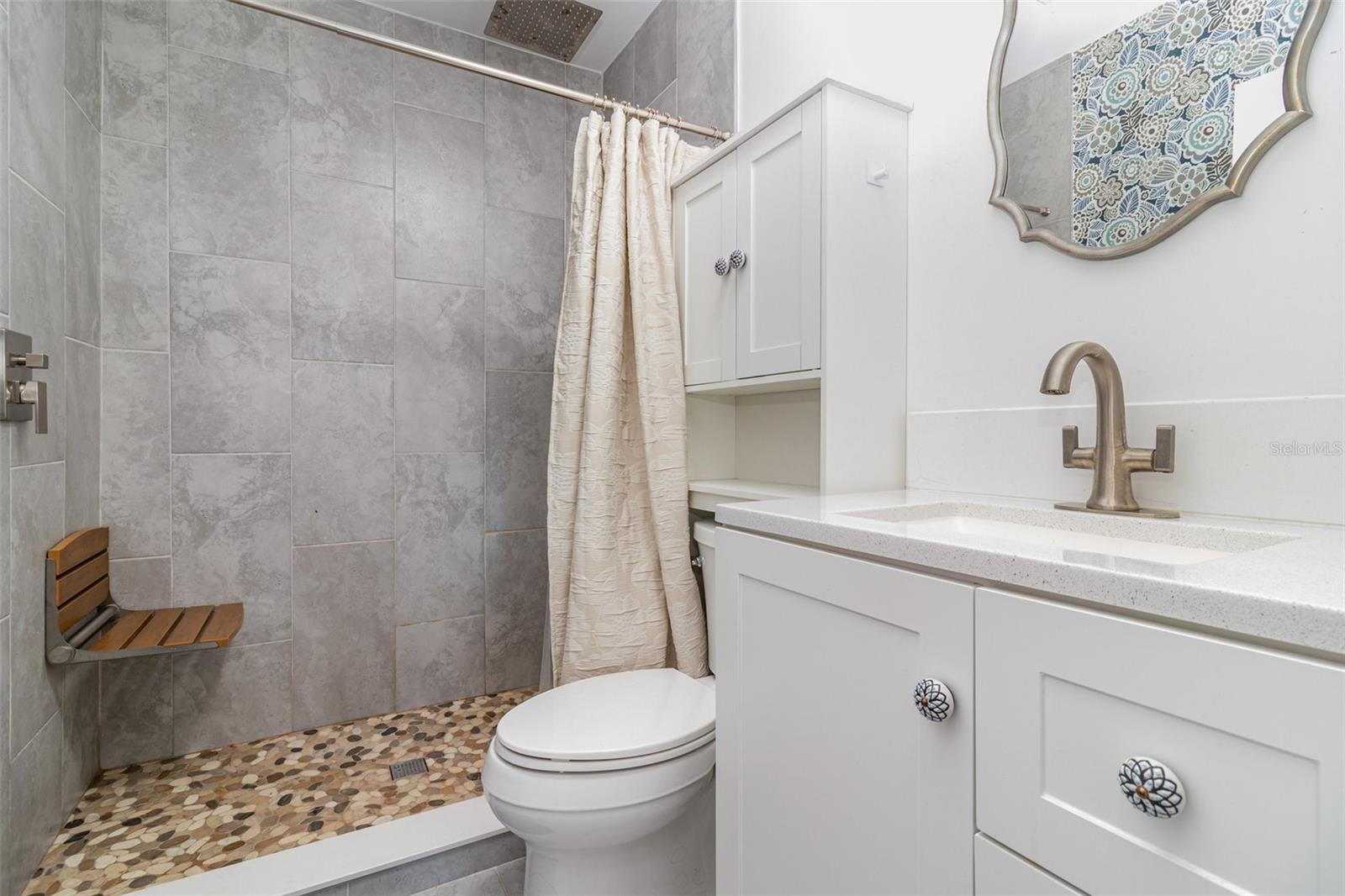 Image 39 of 51 For 1099 Grove Avenue