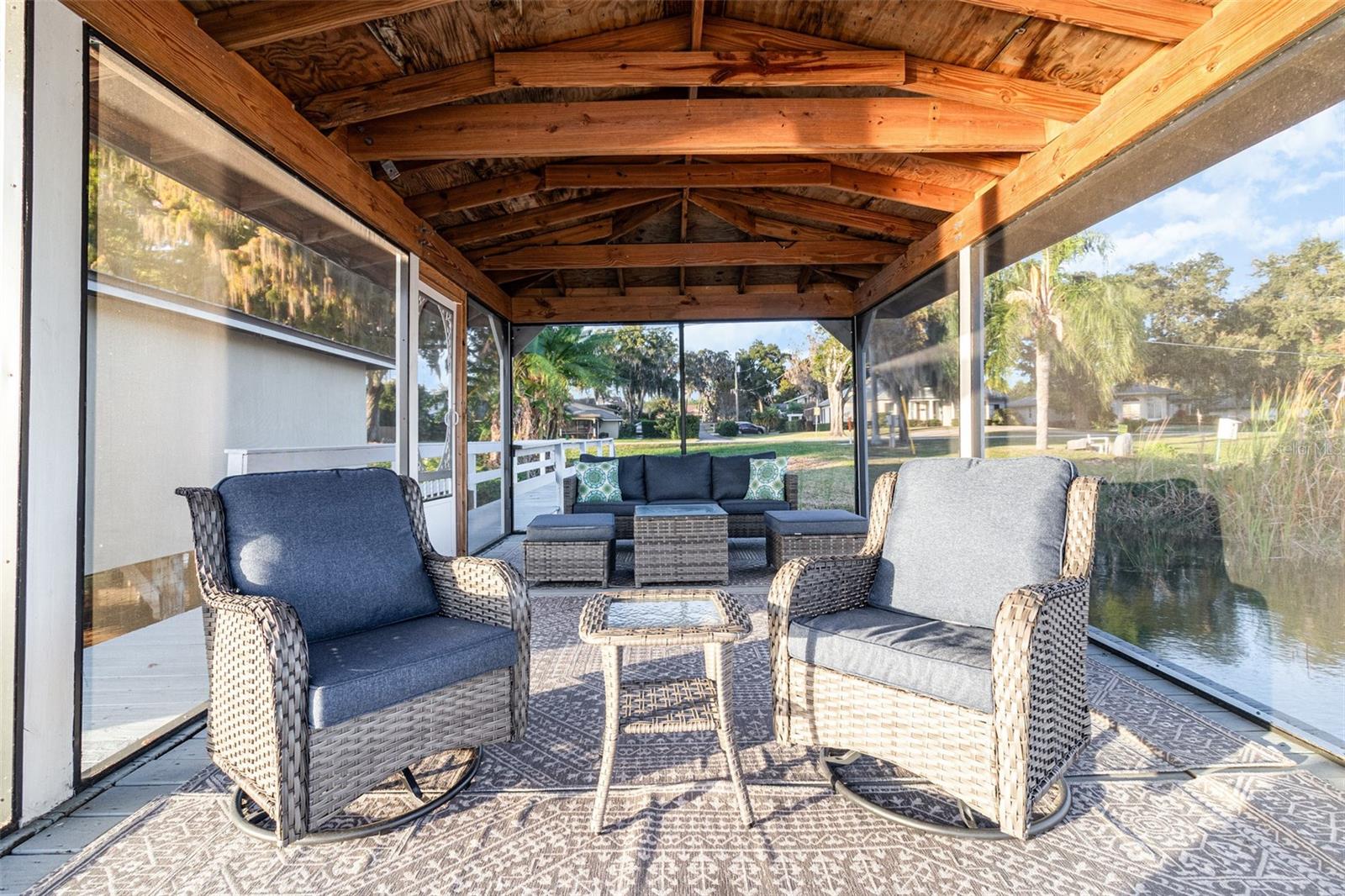 Image 41 of 51 For 1099 Grove Avenue