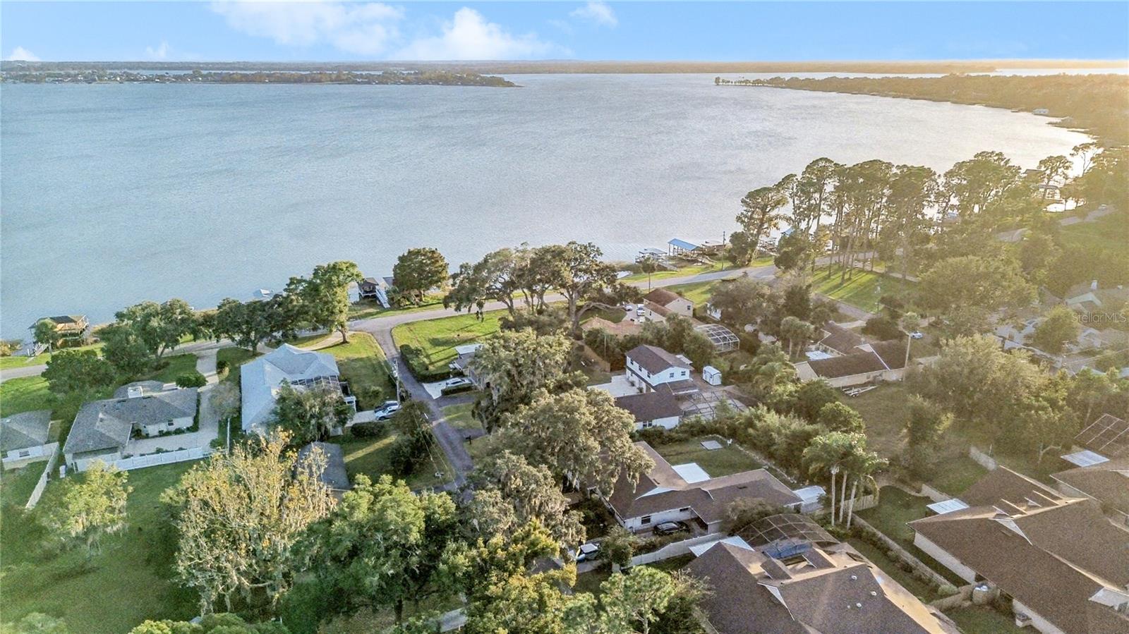 Image 49 of 51 For 1099 Grove Avenue