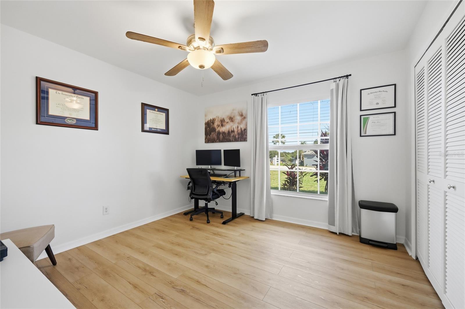 Image 24 of 42 For 14617 Pointe East Trail