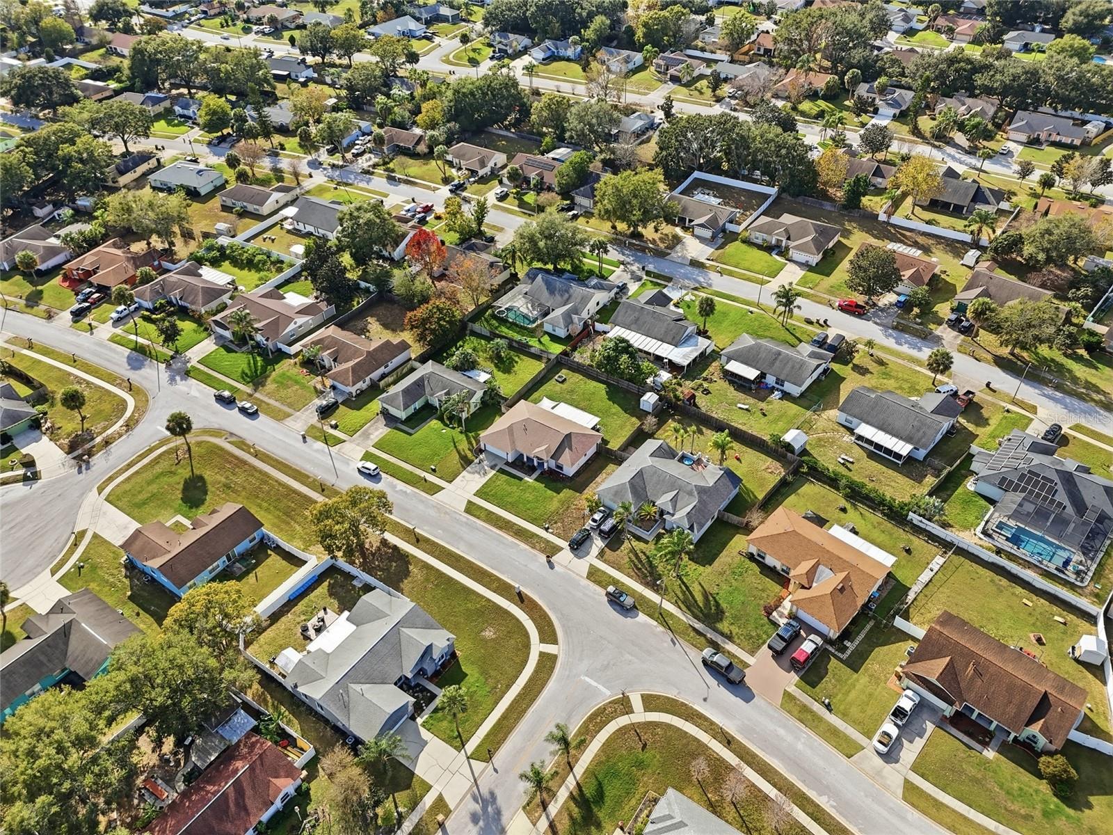 Image 40 of 42 For 14617 Pointe East Trail