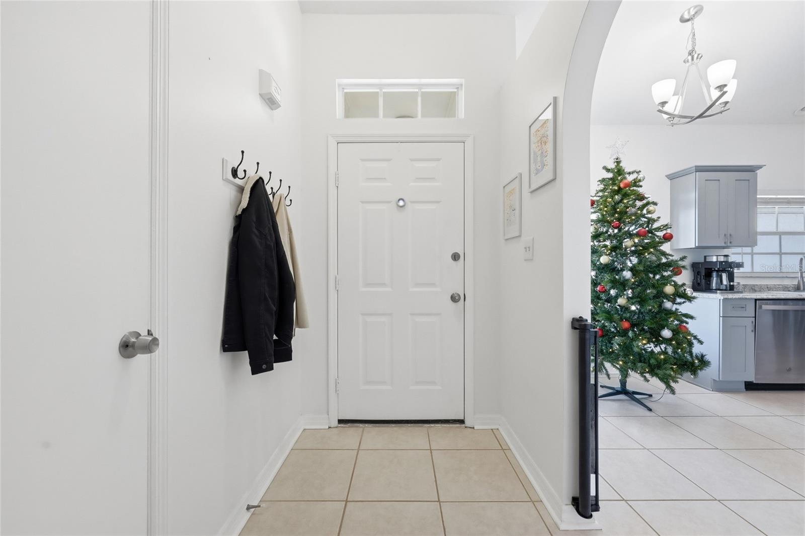 Image 5 of 42 For 14617 Pointe East Trail