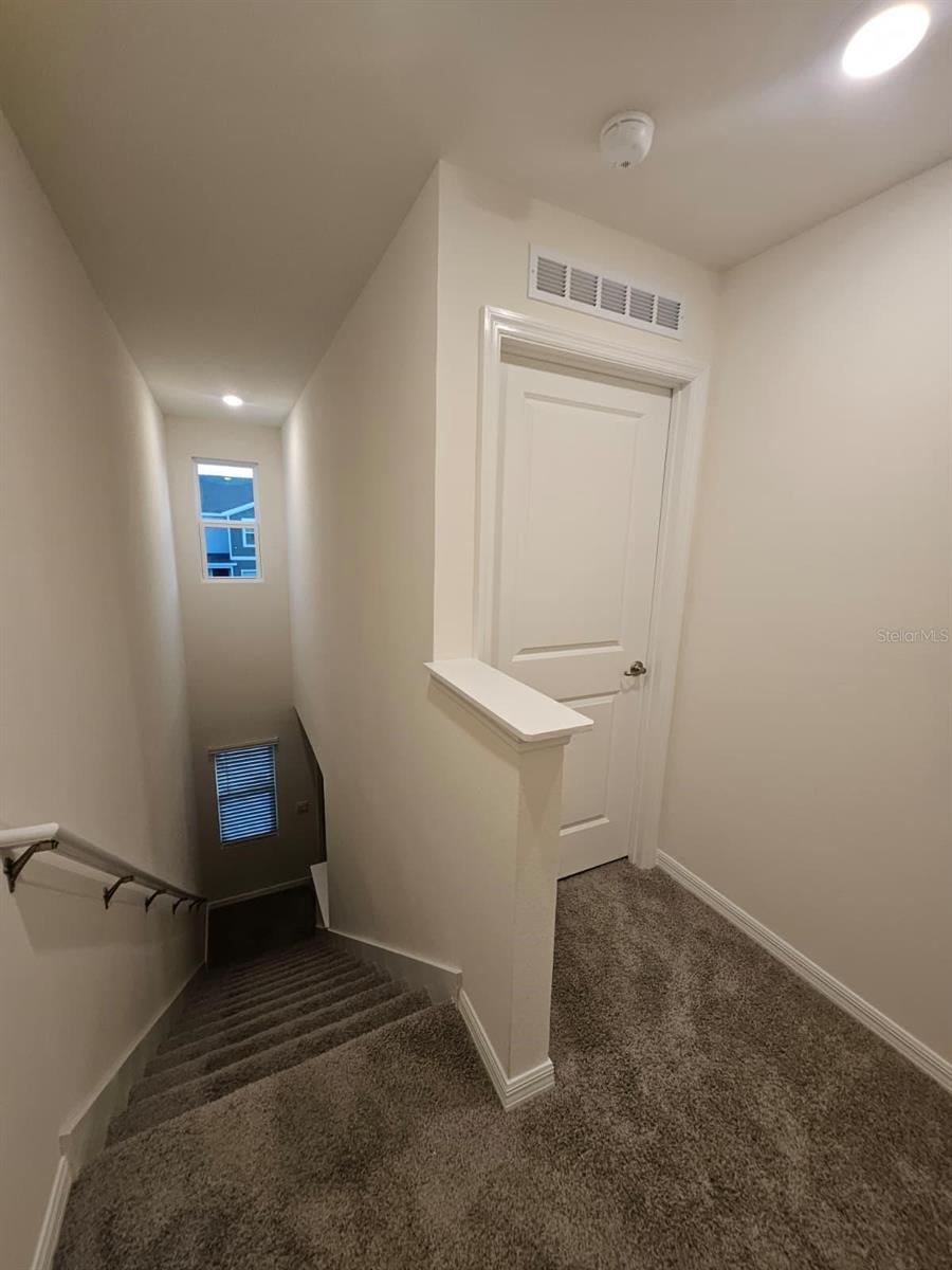 Image 10 of 25 For 6577 81st Loop