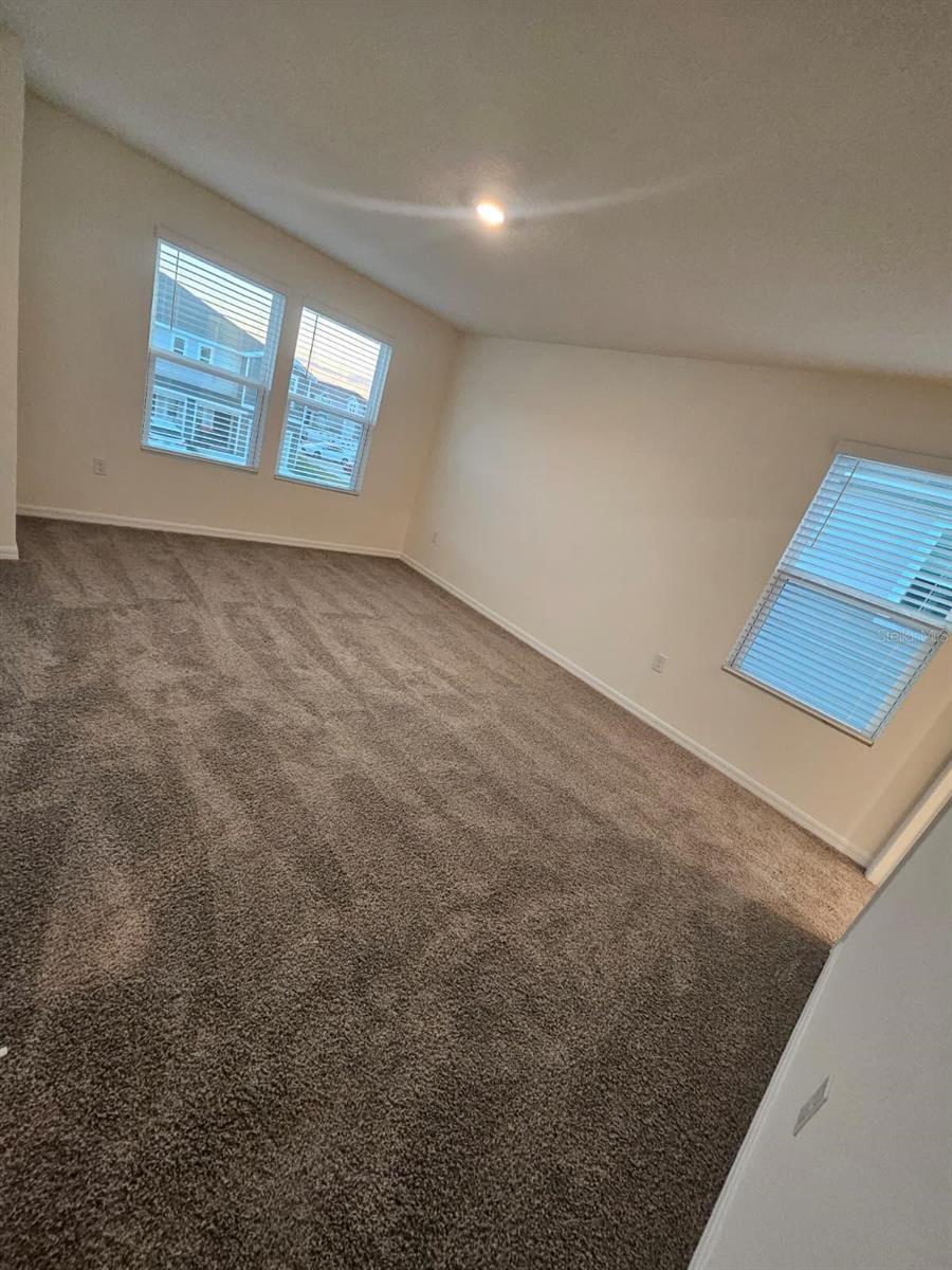 Image 11 of 25 For 6577 81st Loop