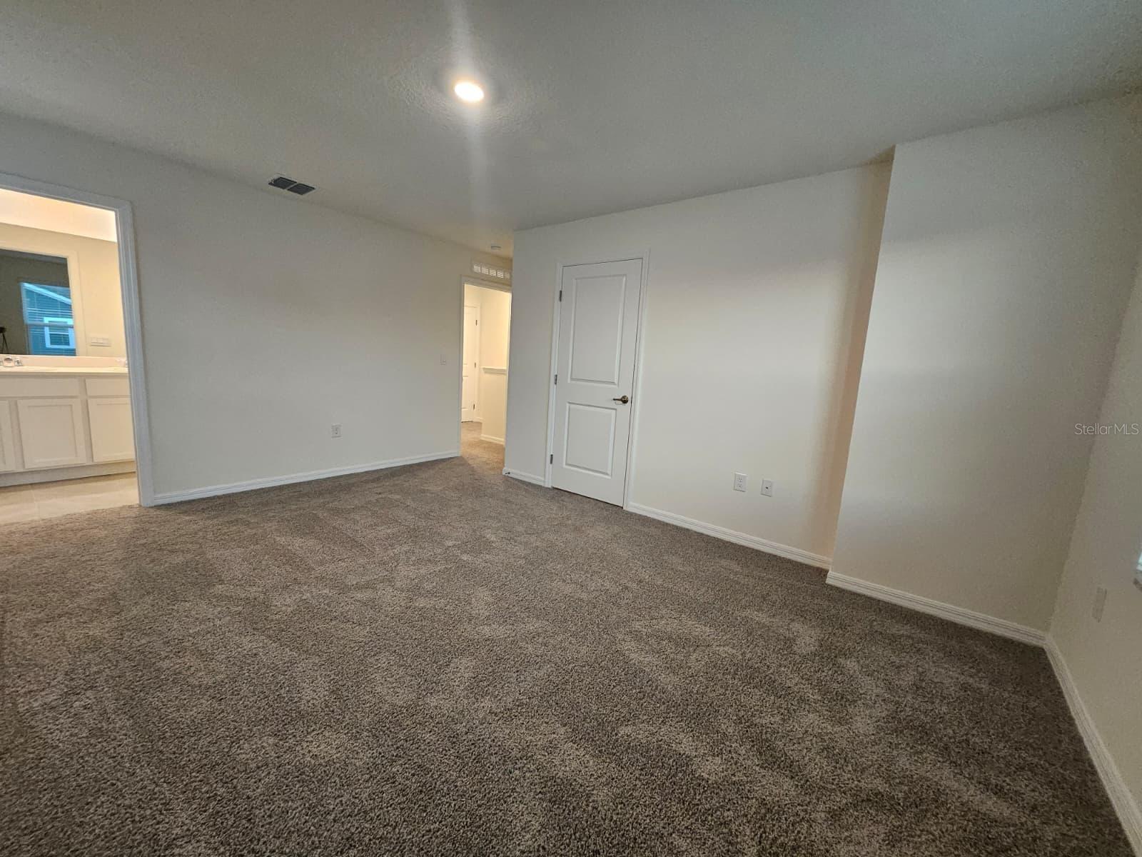 Image 14 of 25 For 6577 81st Loop