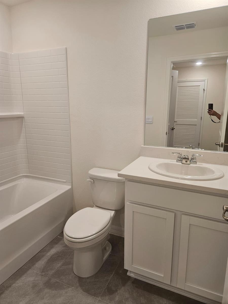 Image 22 of 25 For 6577 81st Loop