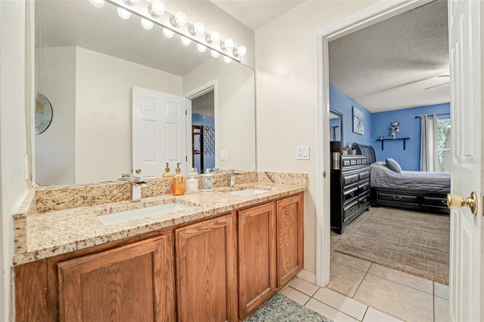 Image 15 of 27 For 2940 Evans Drive