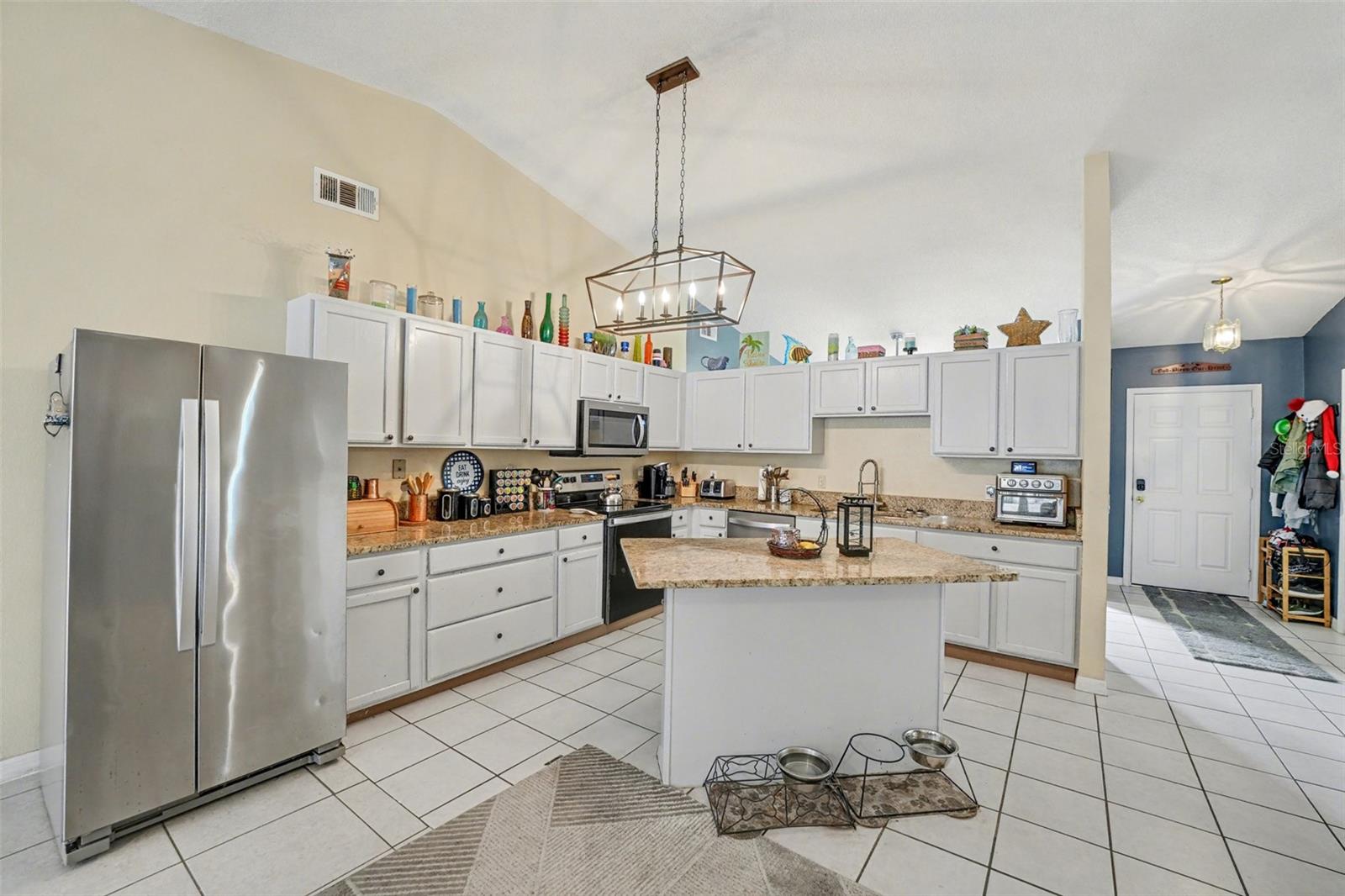 Image 6 of 27 For 2940 Evans Drive