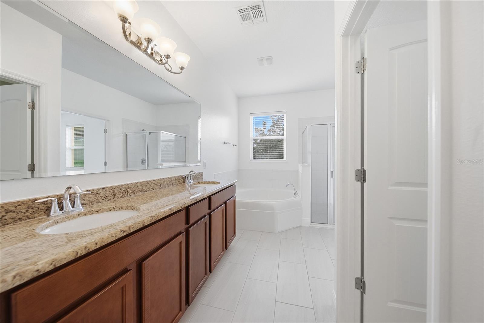 Image 16 of 36 For 14512 Bahama Swallow Boulevard