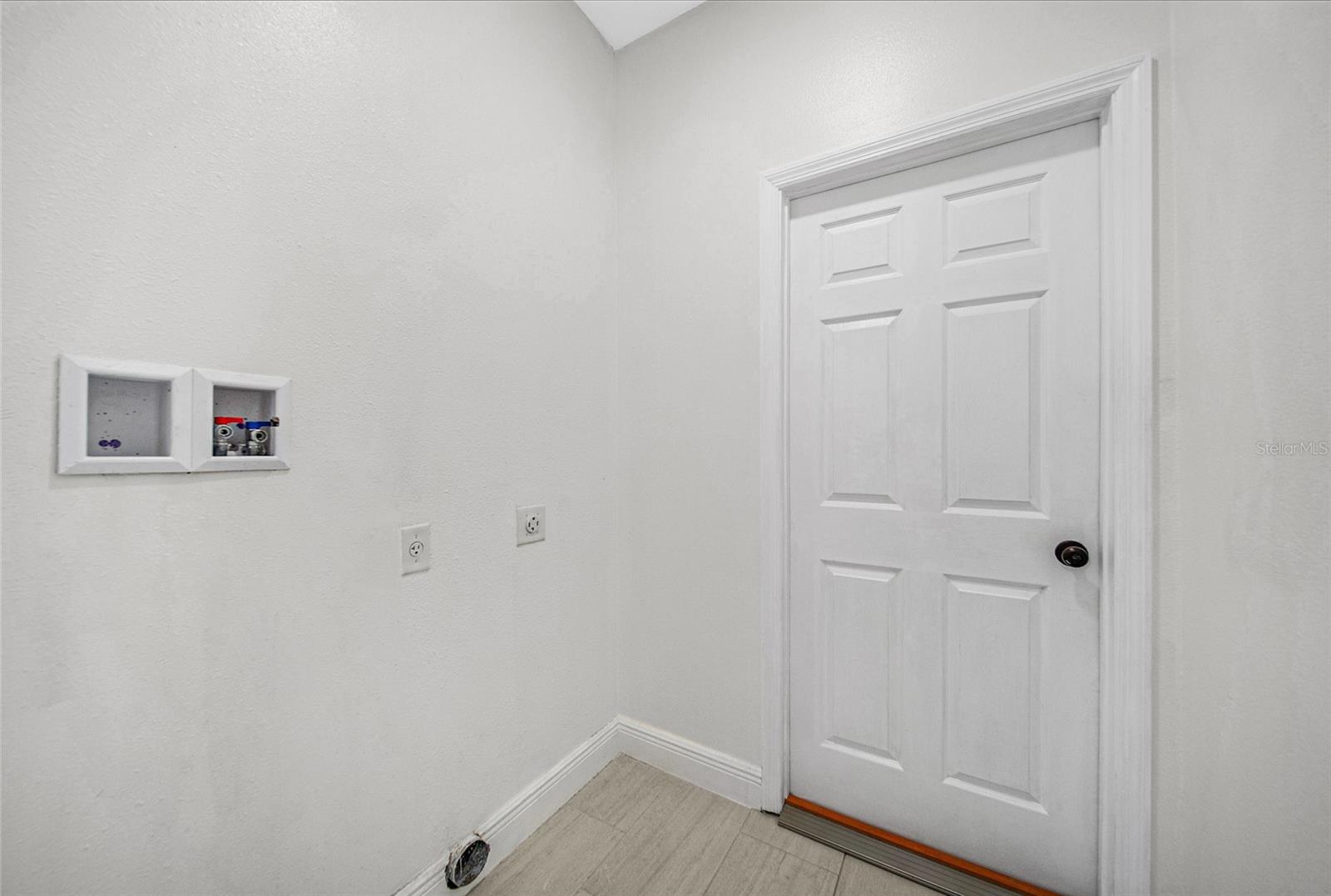 Image 25 of 36 For 14512 Bahama Swallow Boulevard