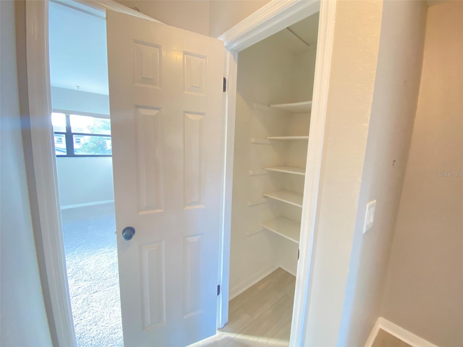 Image 23 of 32 For 1718 Gulfview Drive 429 B