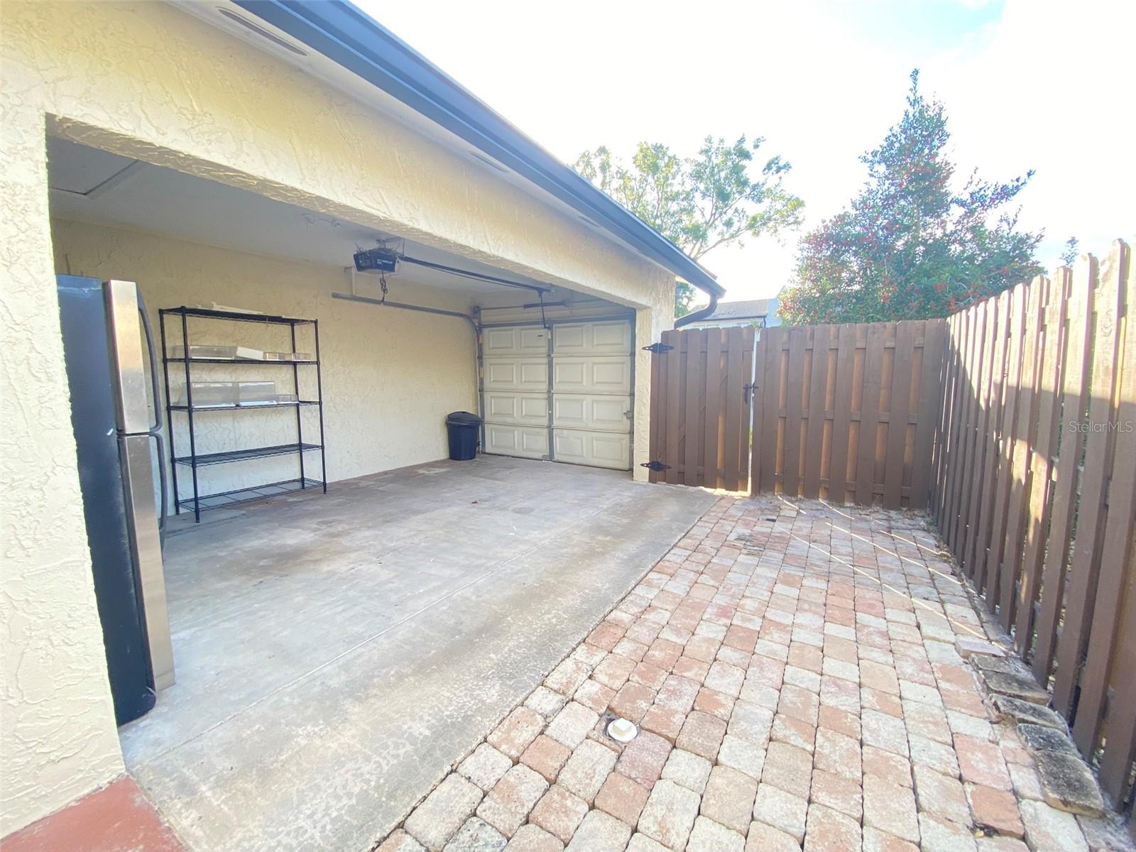 Image 30 of 32 For 1718 Gulfview Drive 429 B