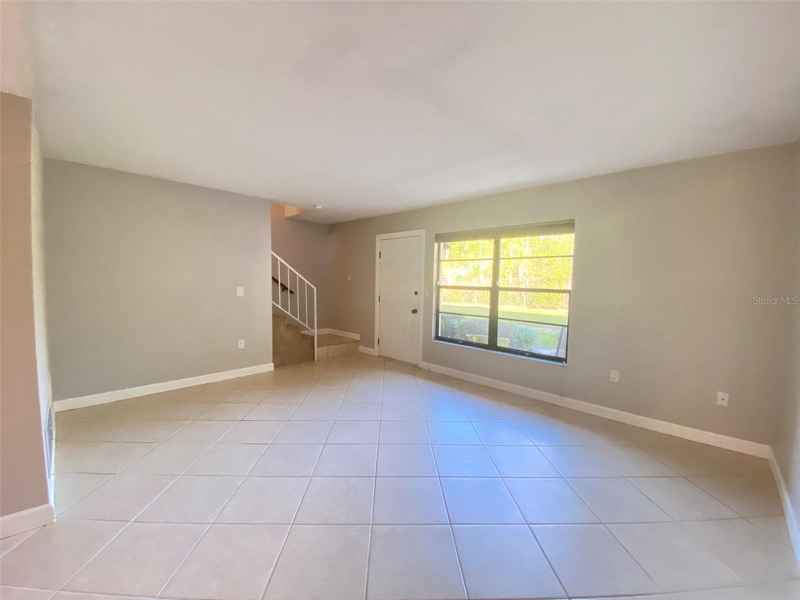 Image 4 of 32 For 1718 Gulfview Drive 429 B