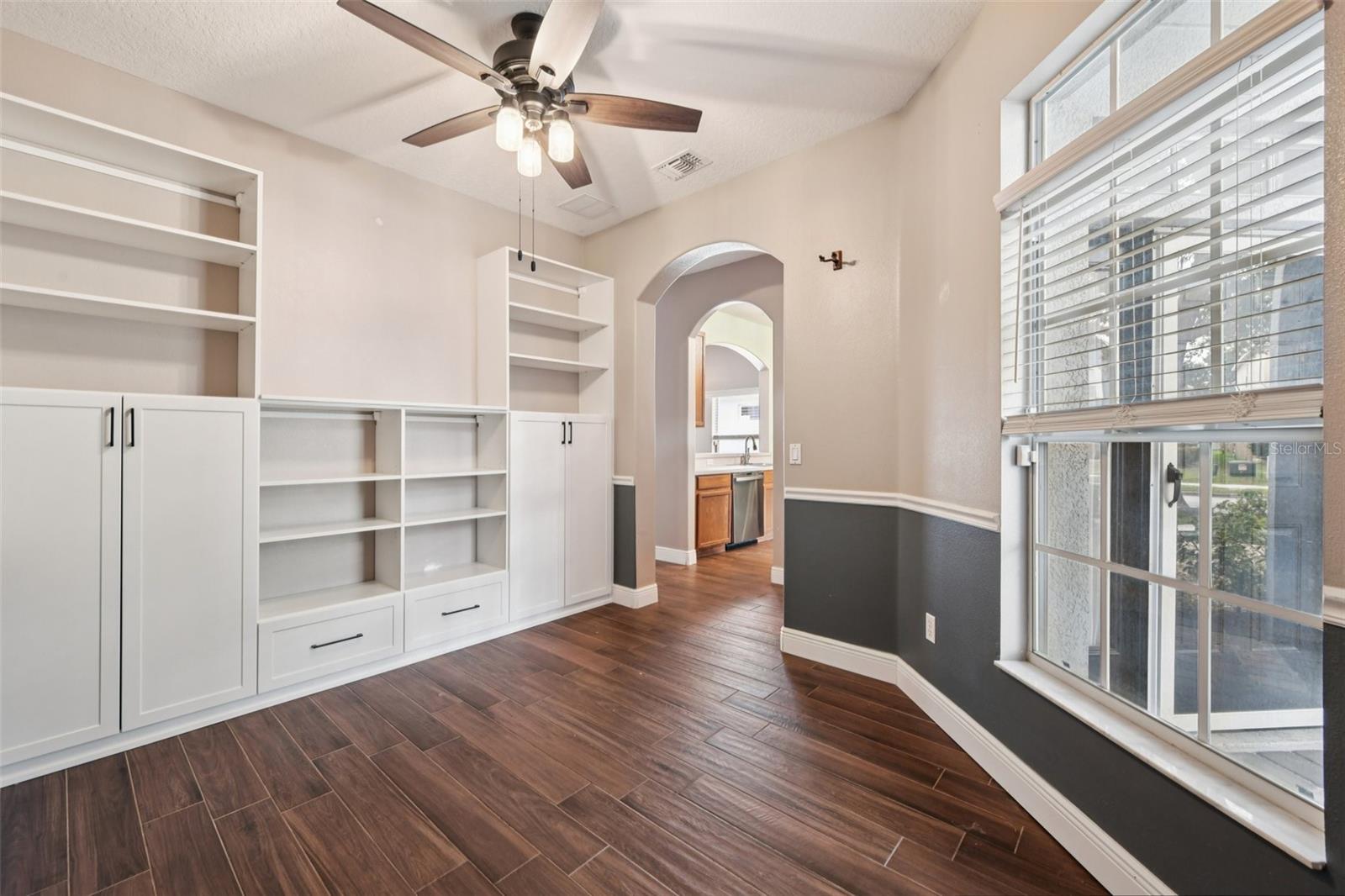 Image 10 of 43 For 8315 Lake Amhurst Trail