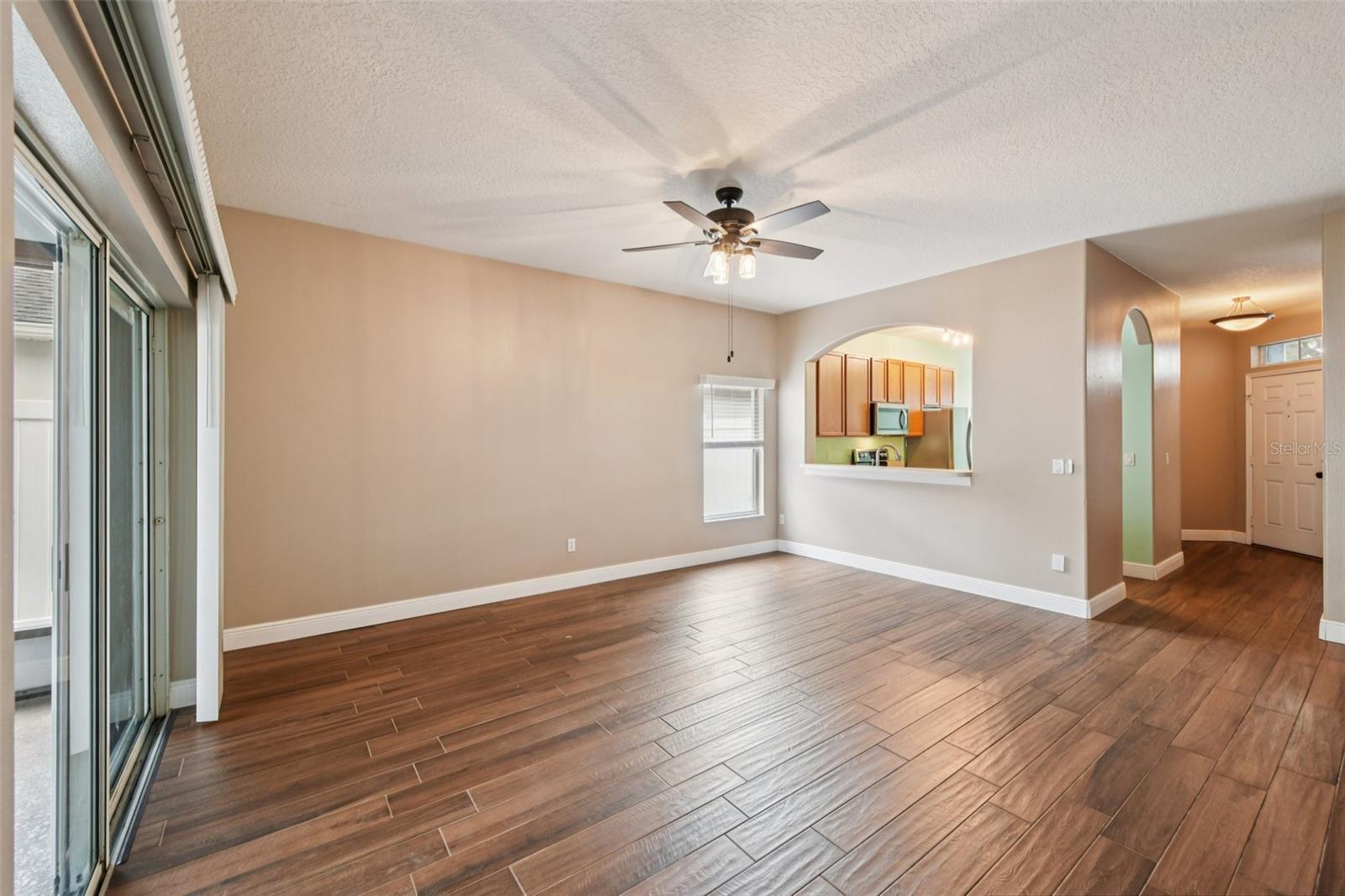 Image 12 of 43 For 8315 Lake Amhurst Trail